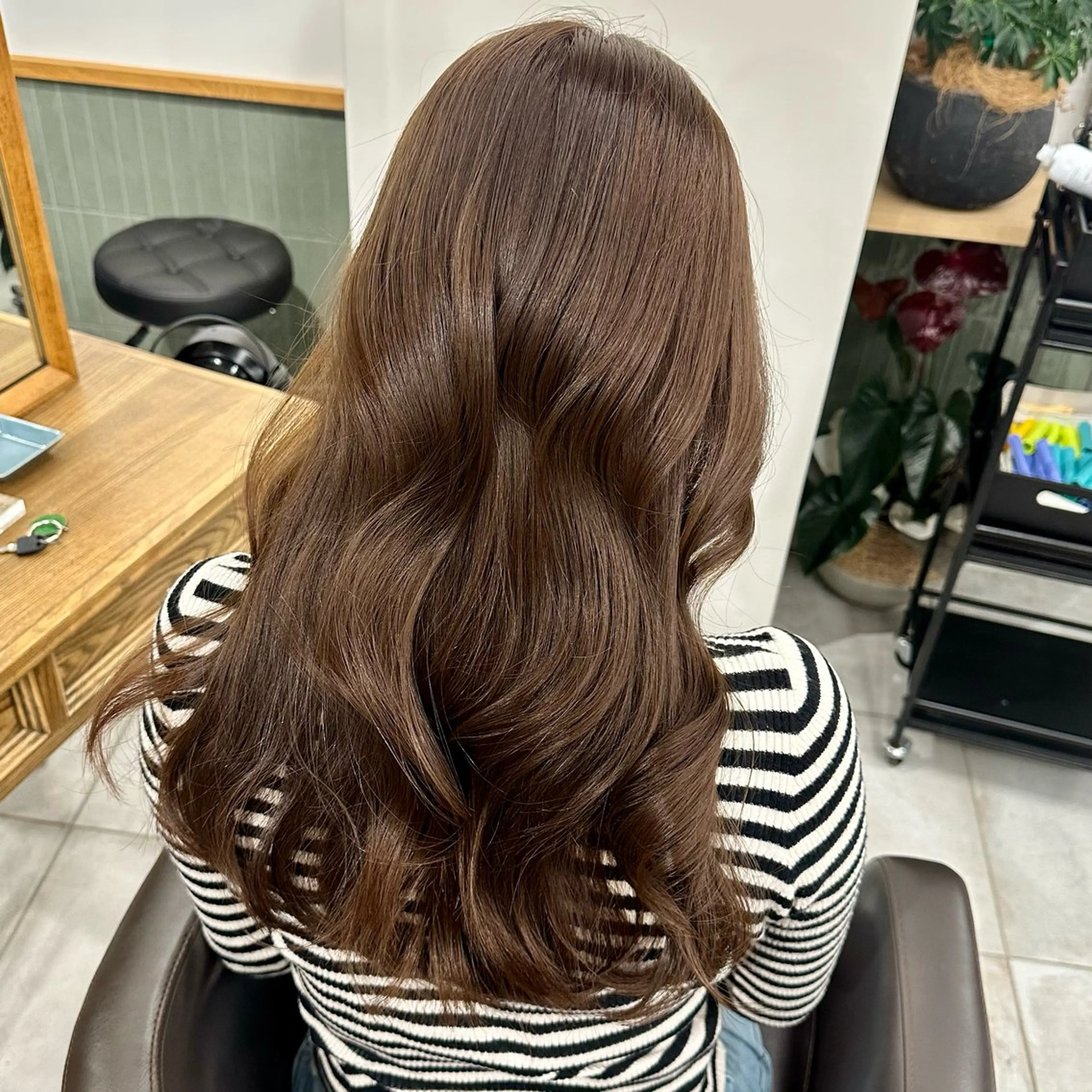 セミロング カラー ブリーチなし/レイヤ ー特化🌈Tommyのヘアスタイル