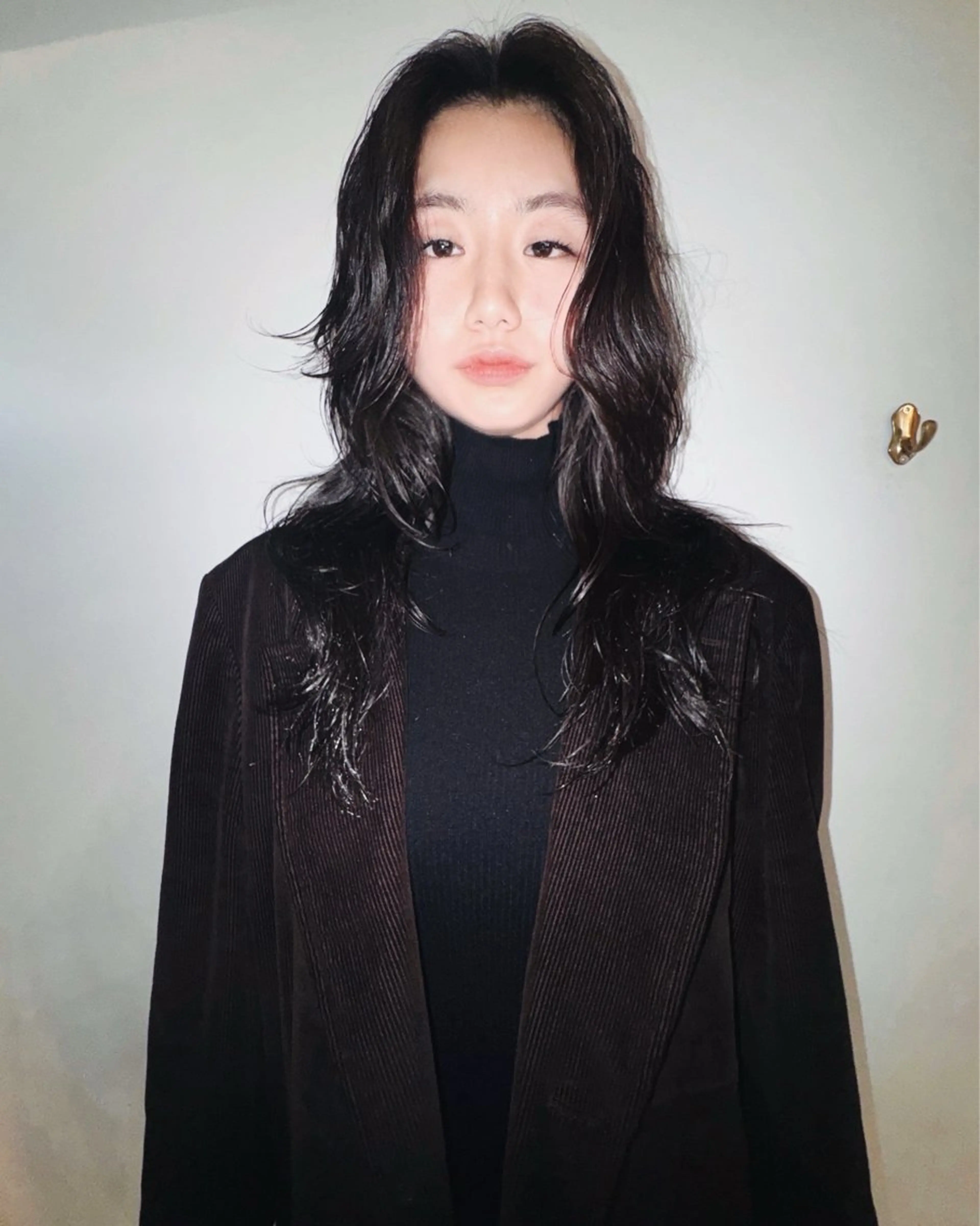 ロング ボブ 顔まわりレイヤー 顔周りカット 外国人風カラー ハッシュカット カット パーマ トリートメント スパイラルパーマ/デ ザインカット/アミのヘアスタイル
