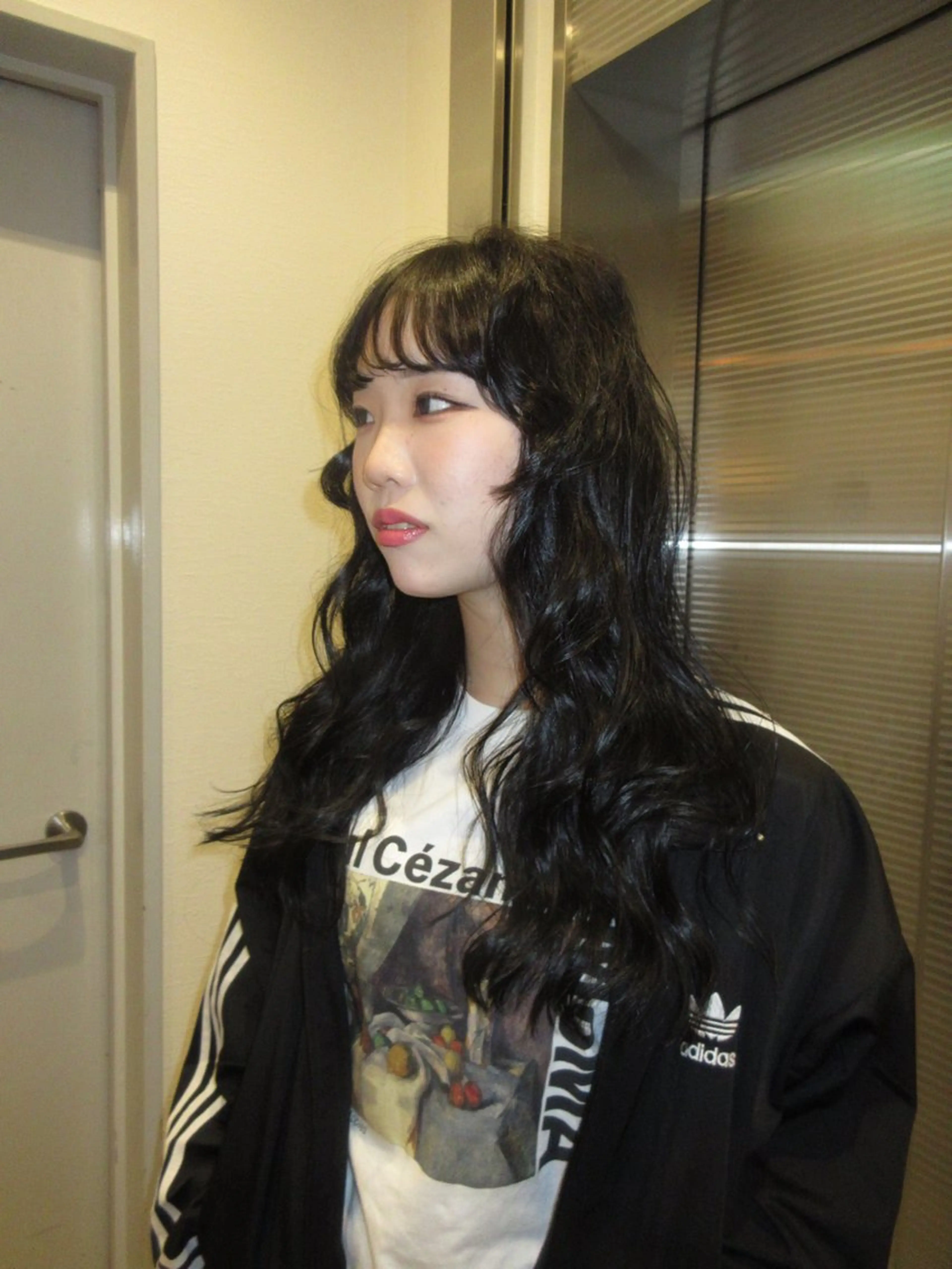 カラー 横井 優奈のヘアスタイル