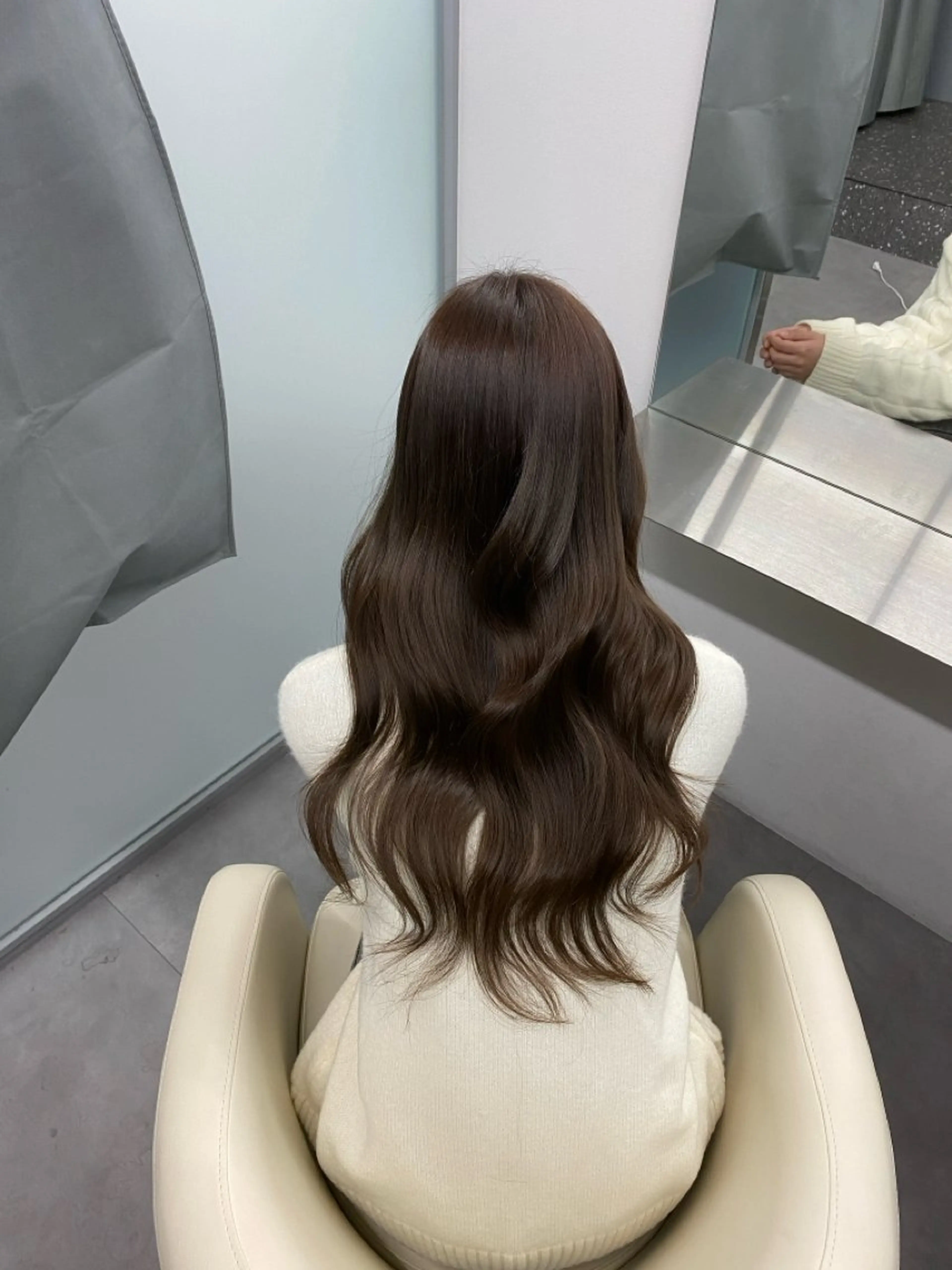 ロング カラー ベージュカラー オリーブベージュ 江坂トレンド韓国風 髪質改善shinoのヘアスタイル