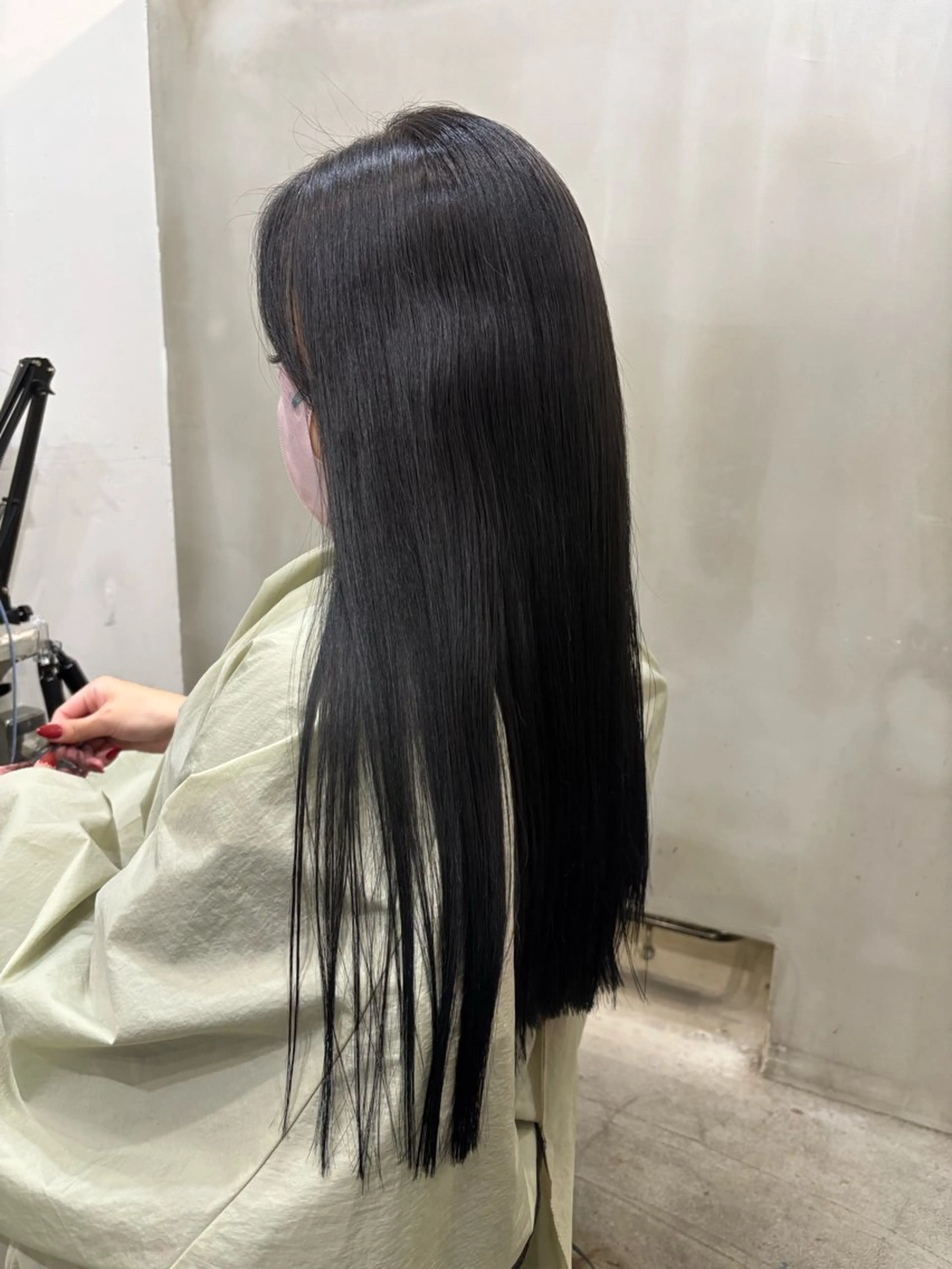 ロング カラー 黒髪 ブルーカラー ブルーブラック ヘアカラー 中園康 /カラー/ブリーチのヘアスタイル