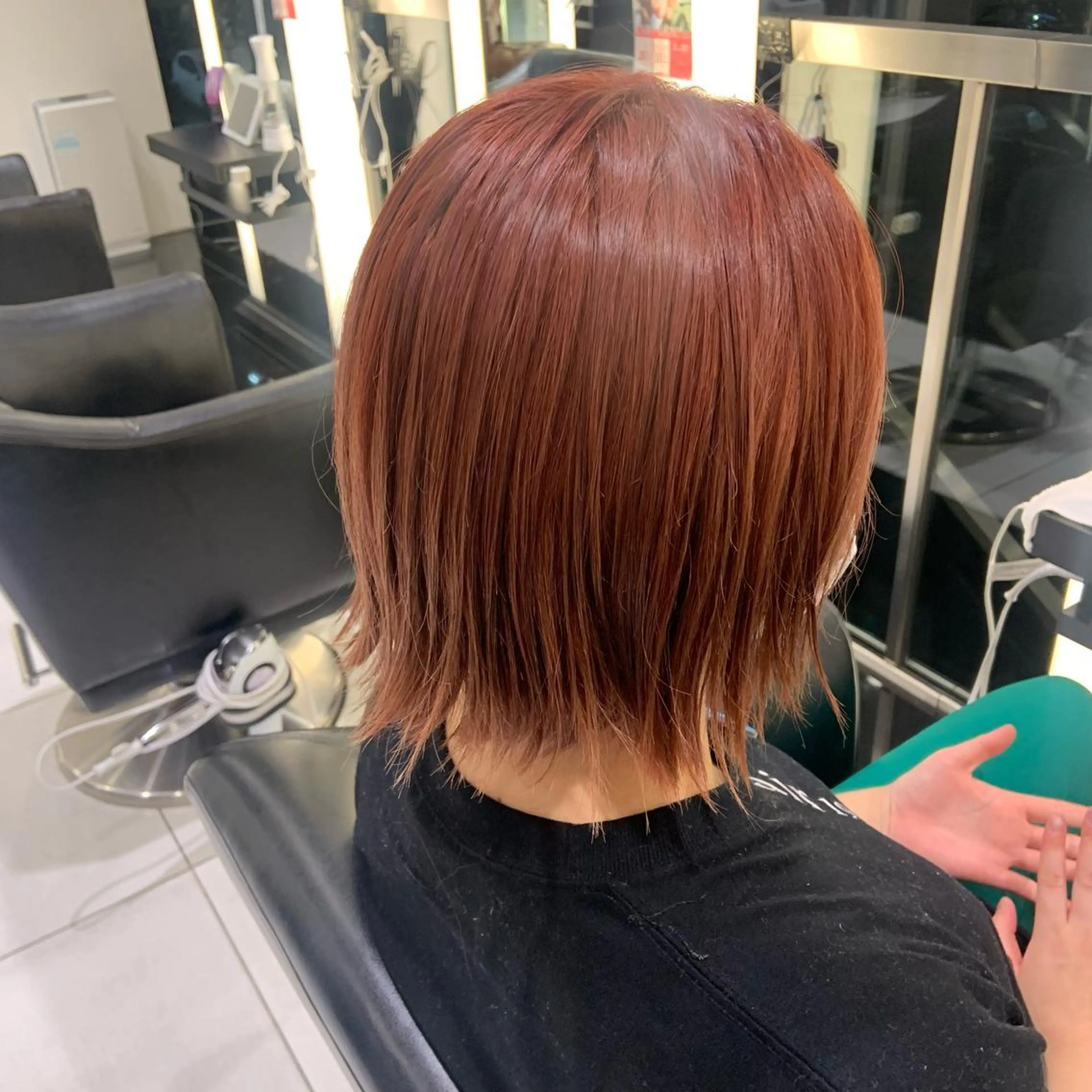 カラー 小潟 千尋のヘアスタイル