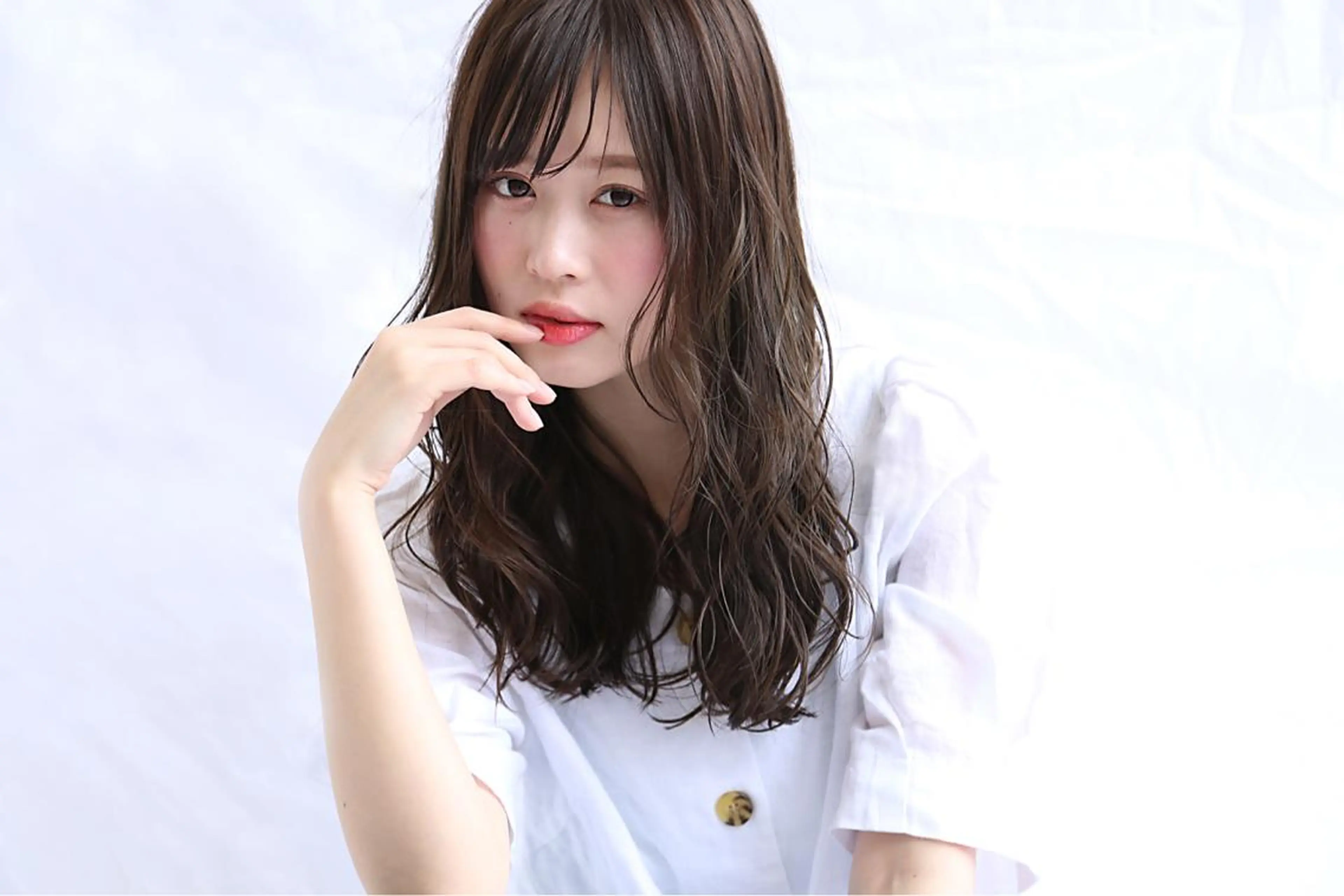 ロング YOKOI SHINJIのヘアスタイル