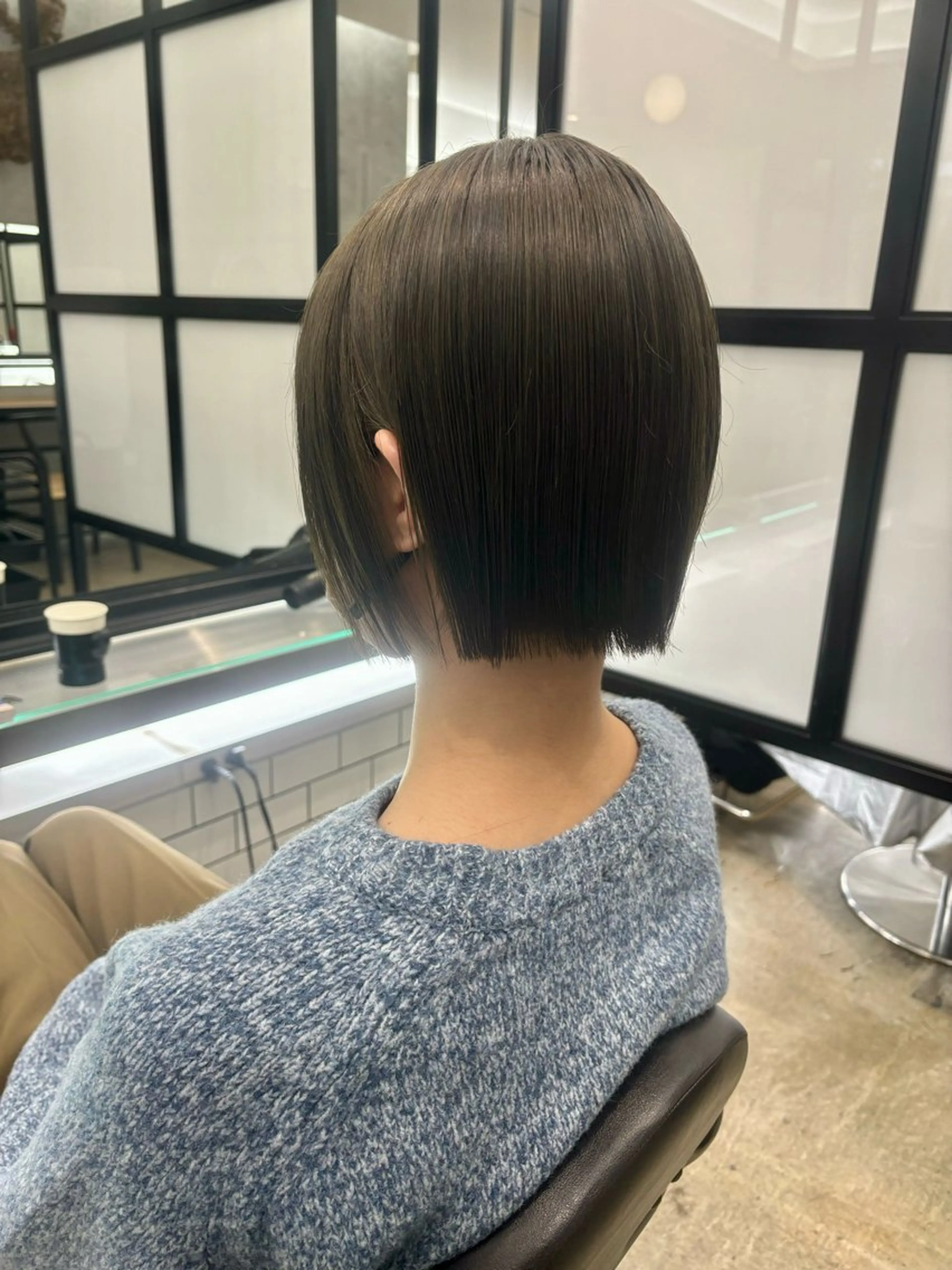 ショート カラー ベージュカラー ブリーチ ブラウンカラー ブラウンベージュ 透明感カラー YUTO歴9年 ベージュの透明感得意のヘアスタイル