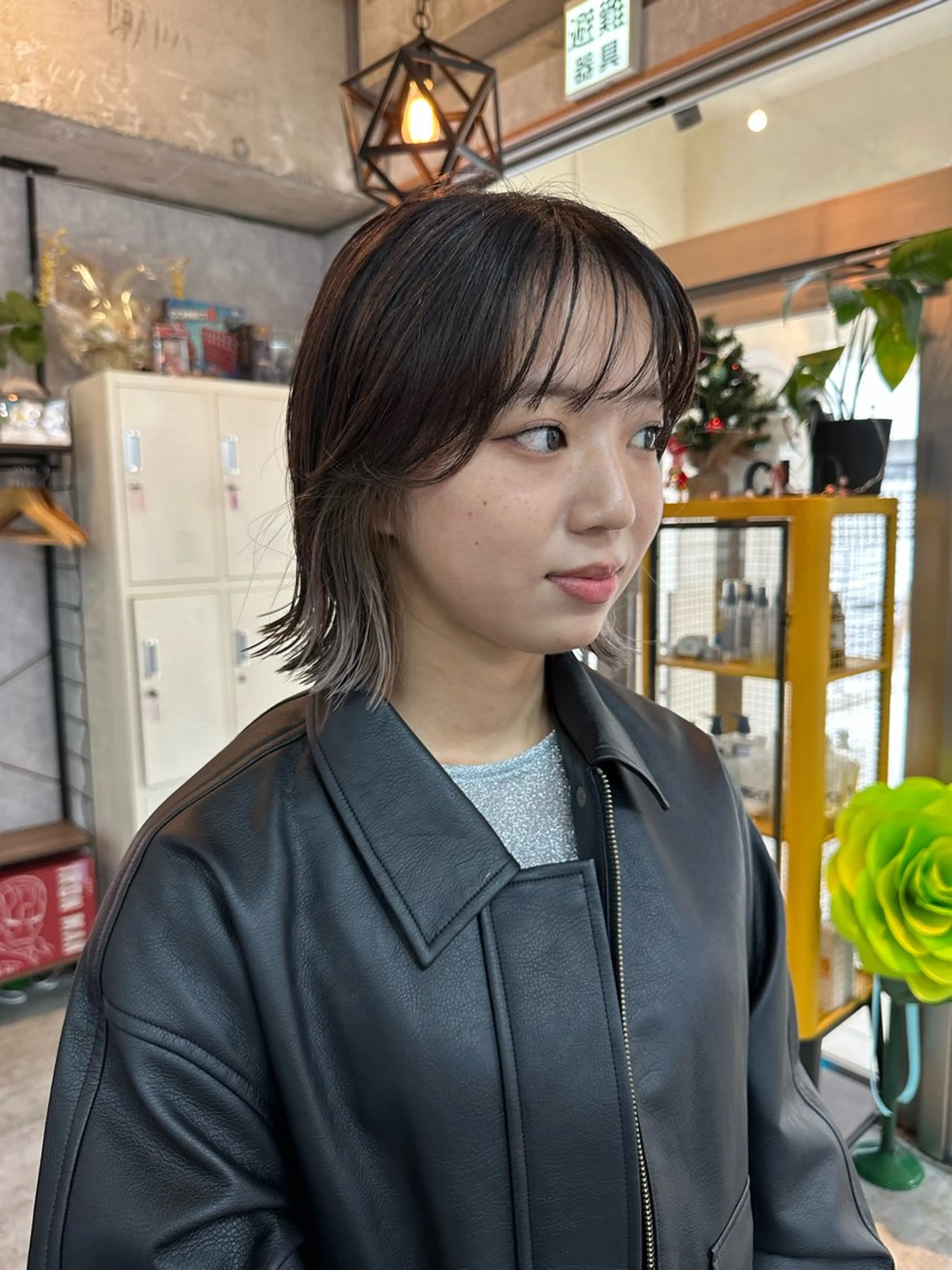 ショート 切りっぱなしボブ ショートボブ ハンサムショート 丸みショート ボブ カット ヘアカラー トリートメント モテ髪/ボブ/ショー ト/アダチフウトのヘアスタイル