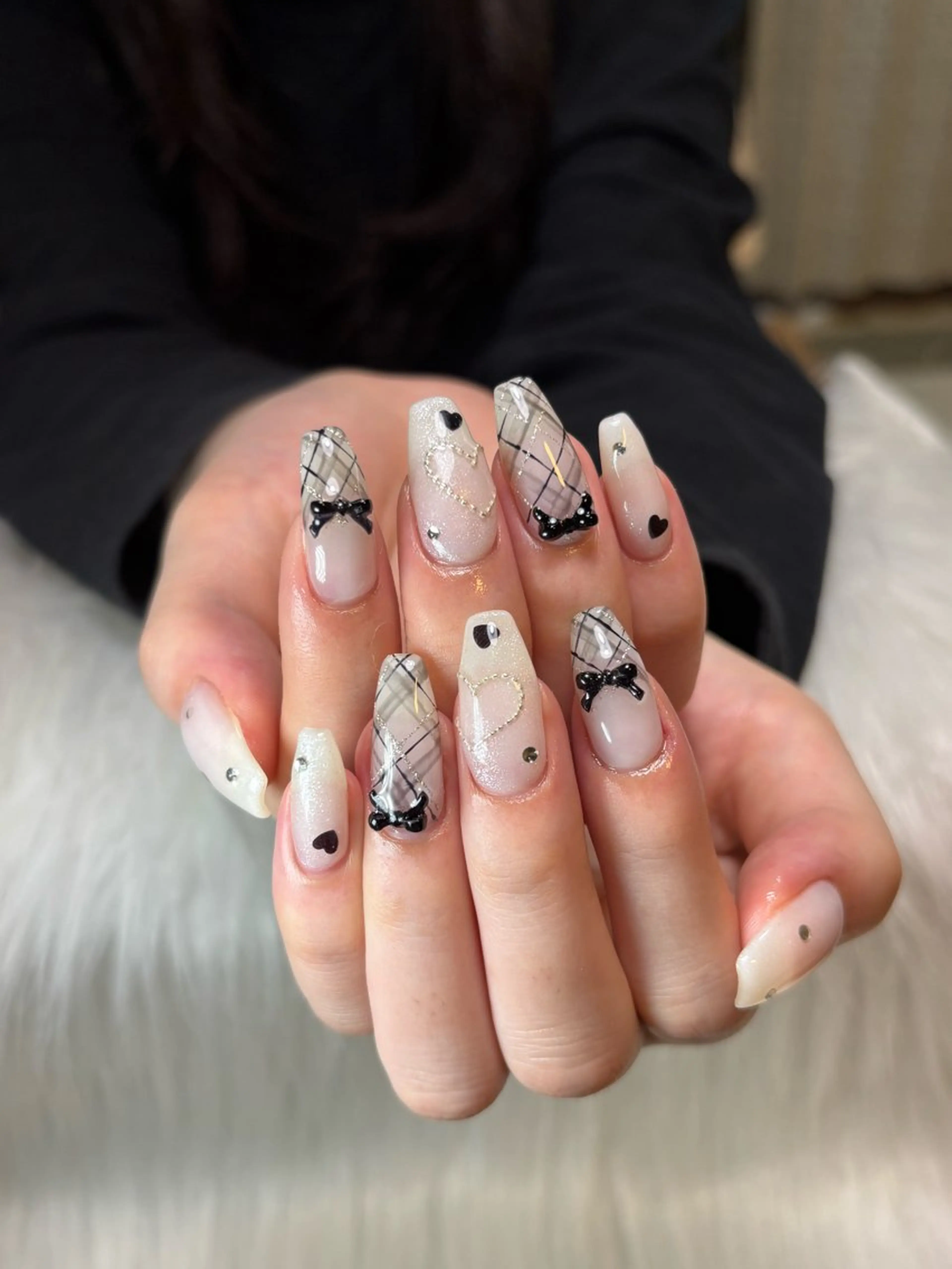 ミディアム ハンドネイル ネイルサロン mixiaのネイルデザイン