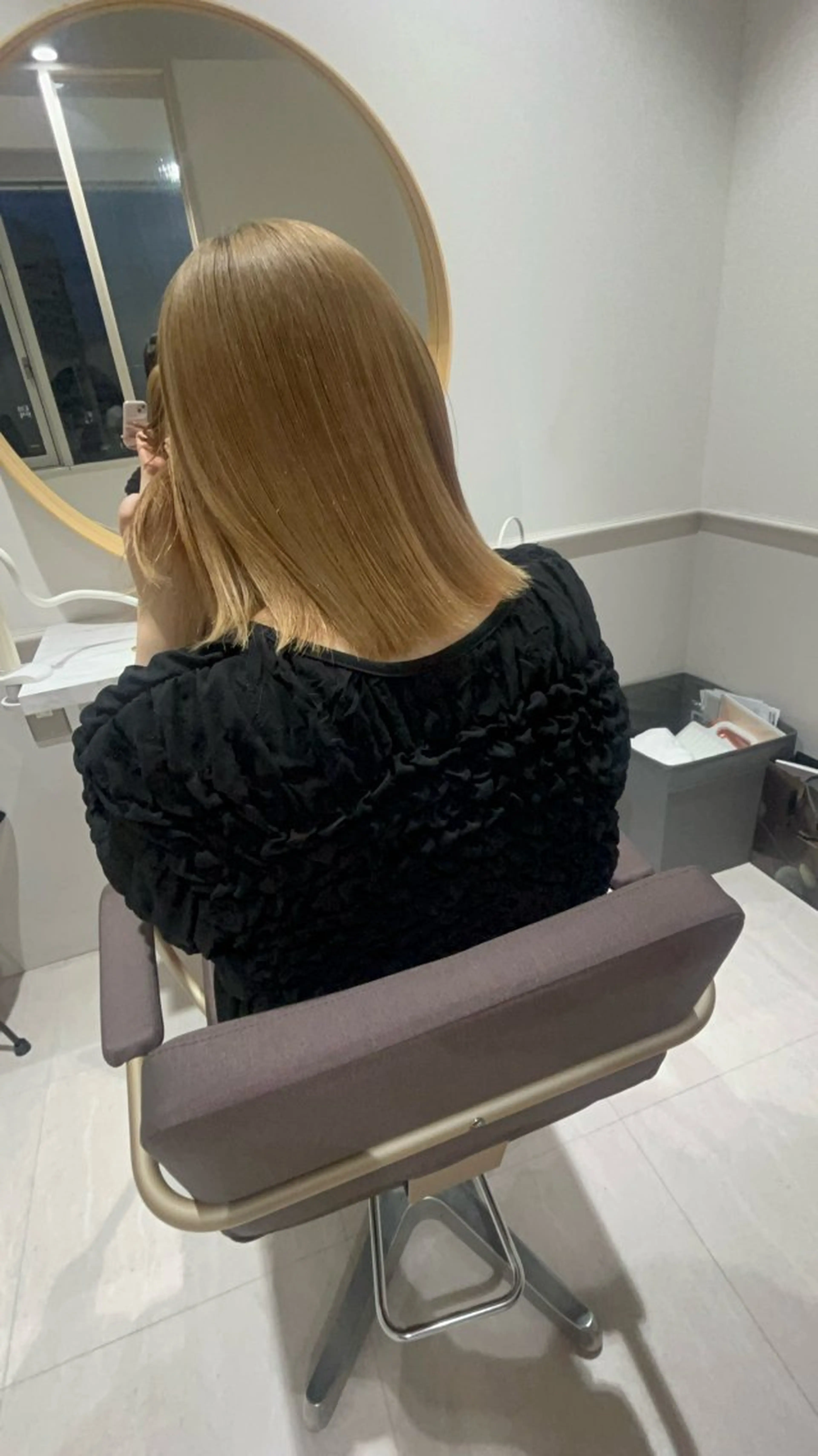 カラー ベージュカラー ニトウ レイナのヘアスタイル