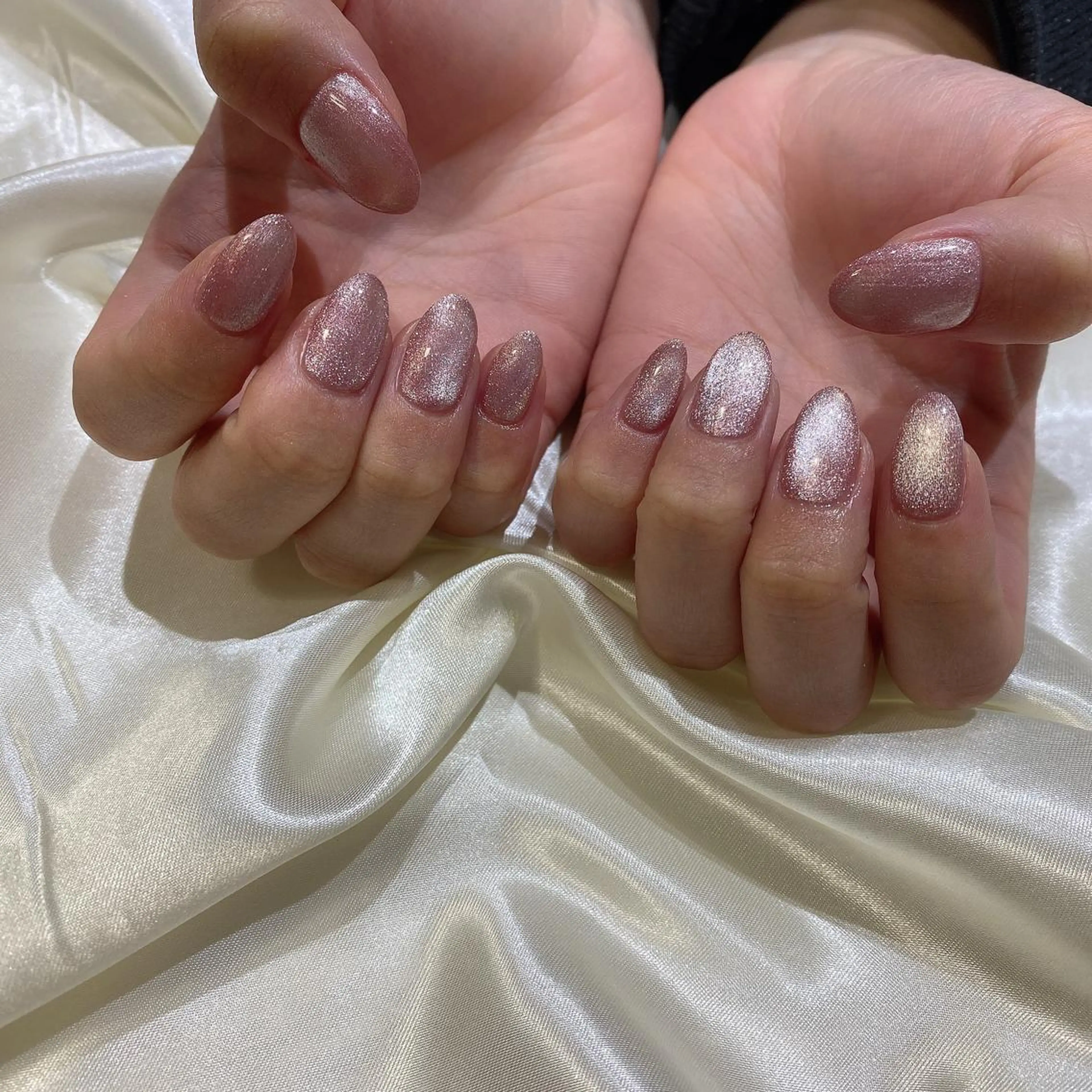 ネイル ハンドネイル 西岡 杏のネイルデザイン