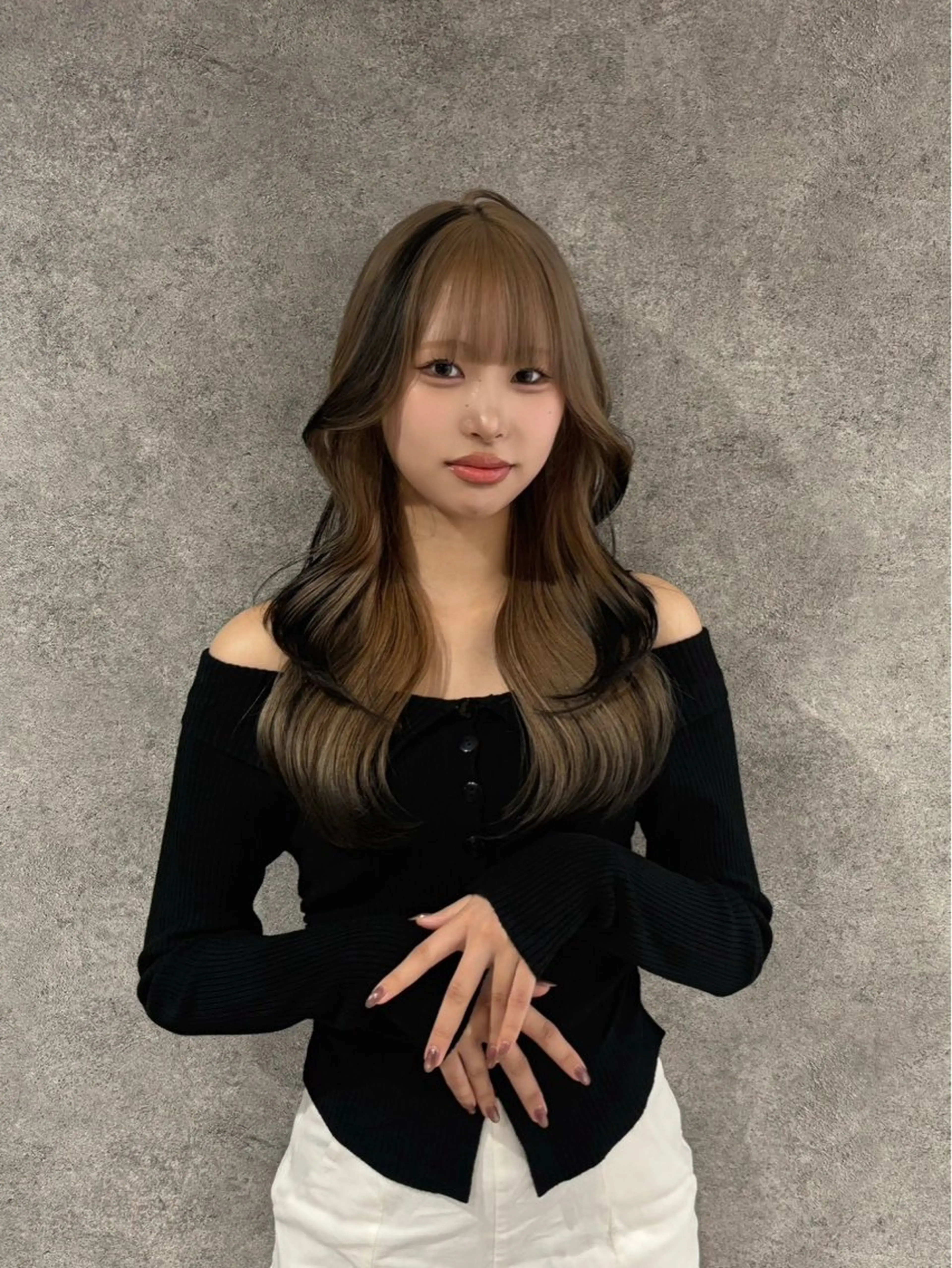 ロング カラー 紅都🫧透明感 水光カラー🫧のヘアスタイル