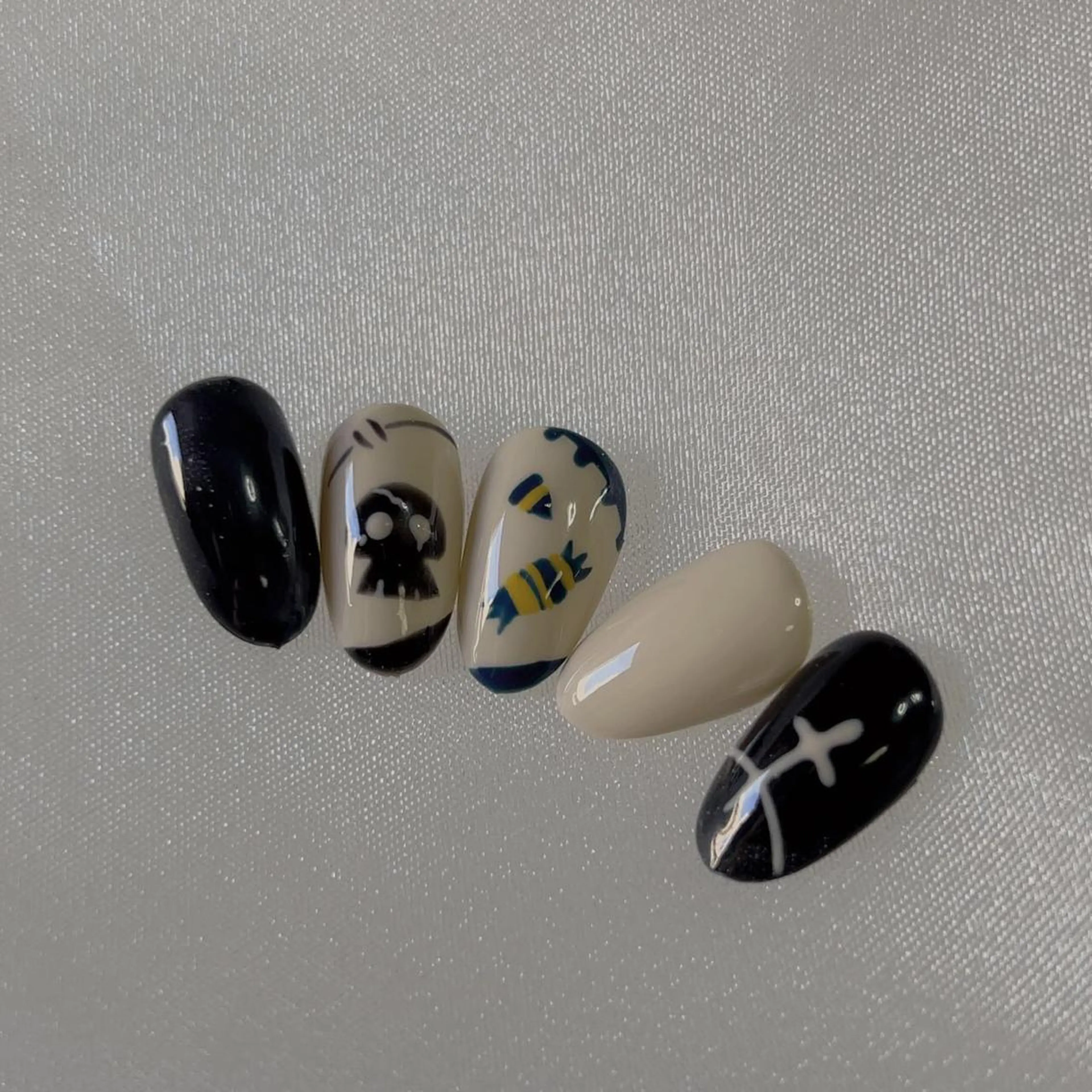 ネイル ハンドネイル リ サのネイルデザイン