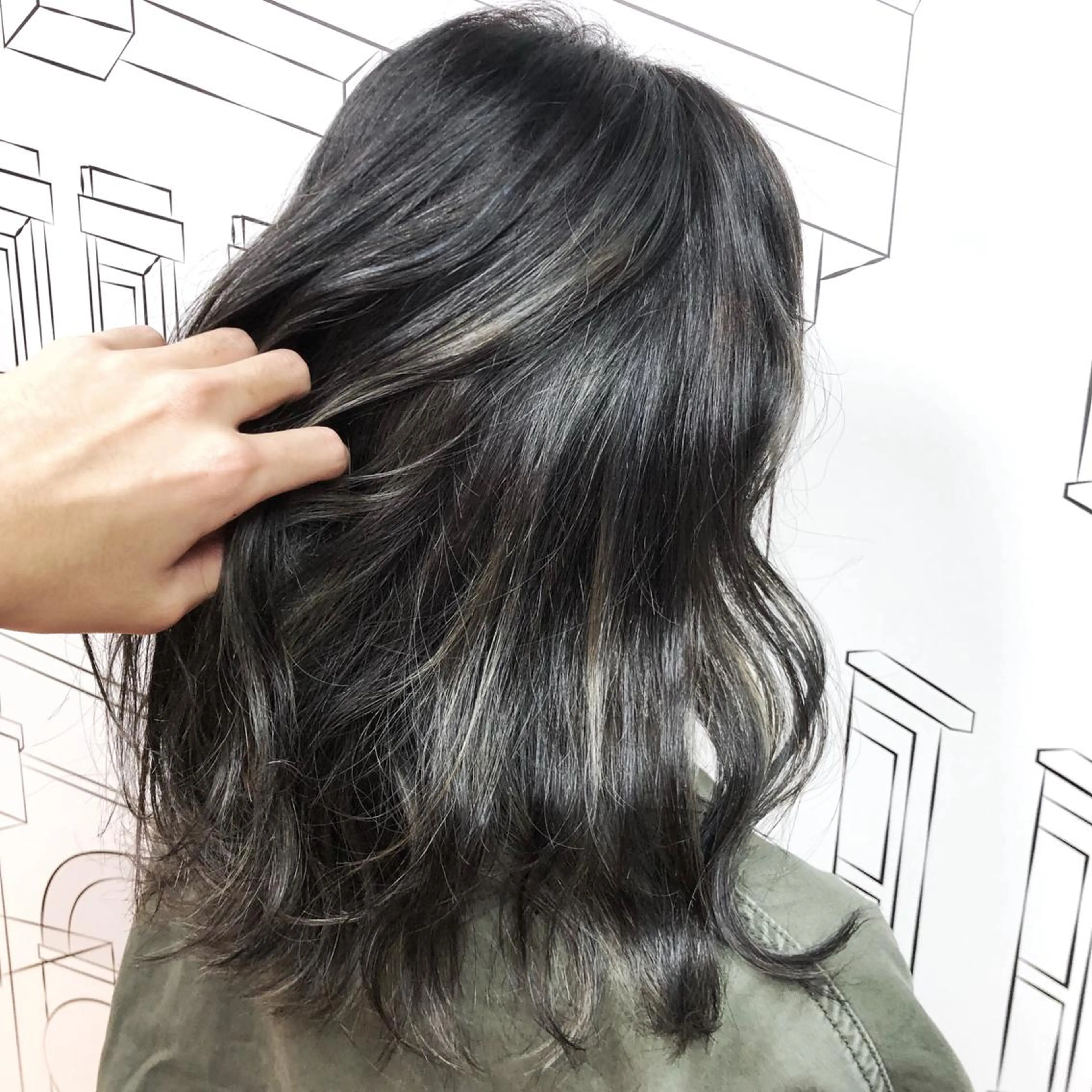 ミディアム カラー ハイライトカラー ハイライト レイヤー⭐️カラー ⭐️平川雅史のヘアスタイル