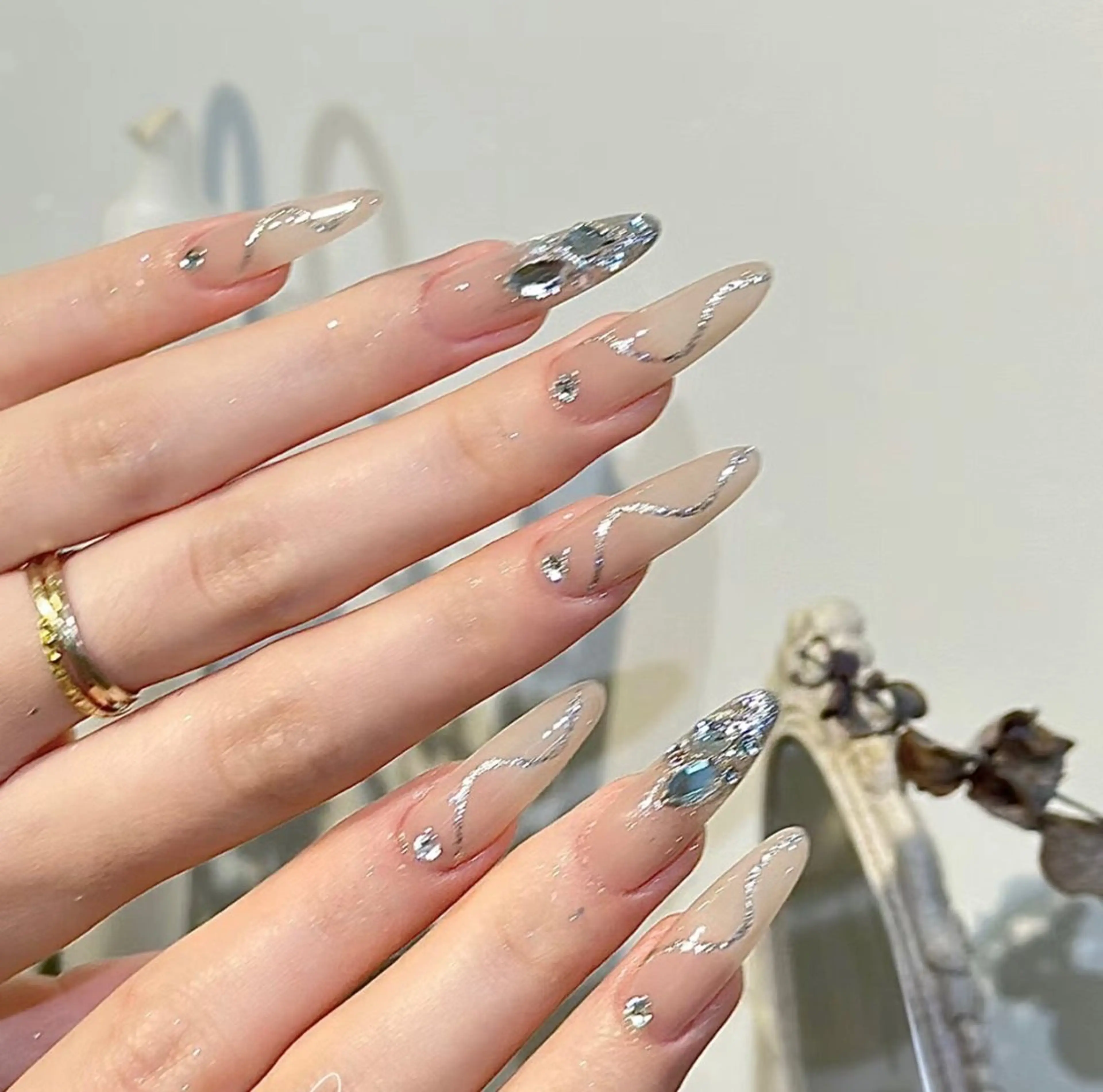 ネイル ハンドネイル エリ🫧 nail池袋東口のネイルデザイン