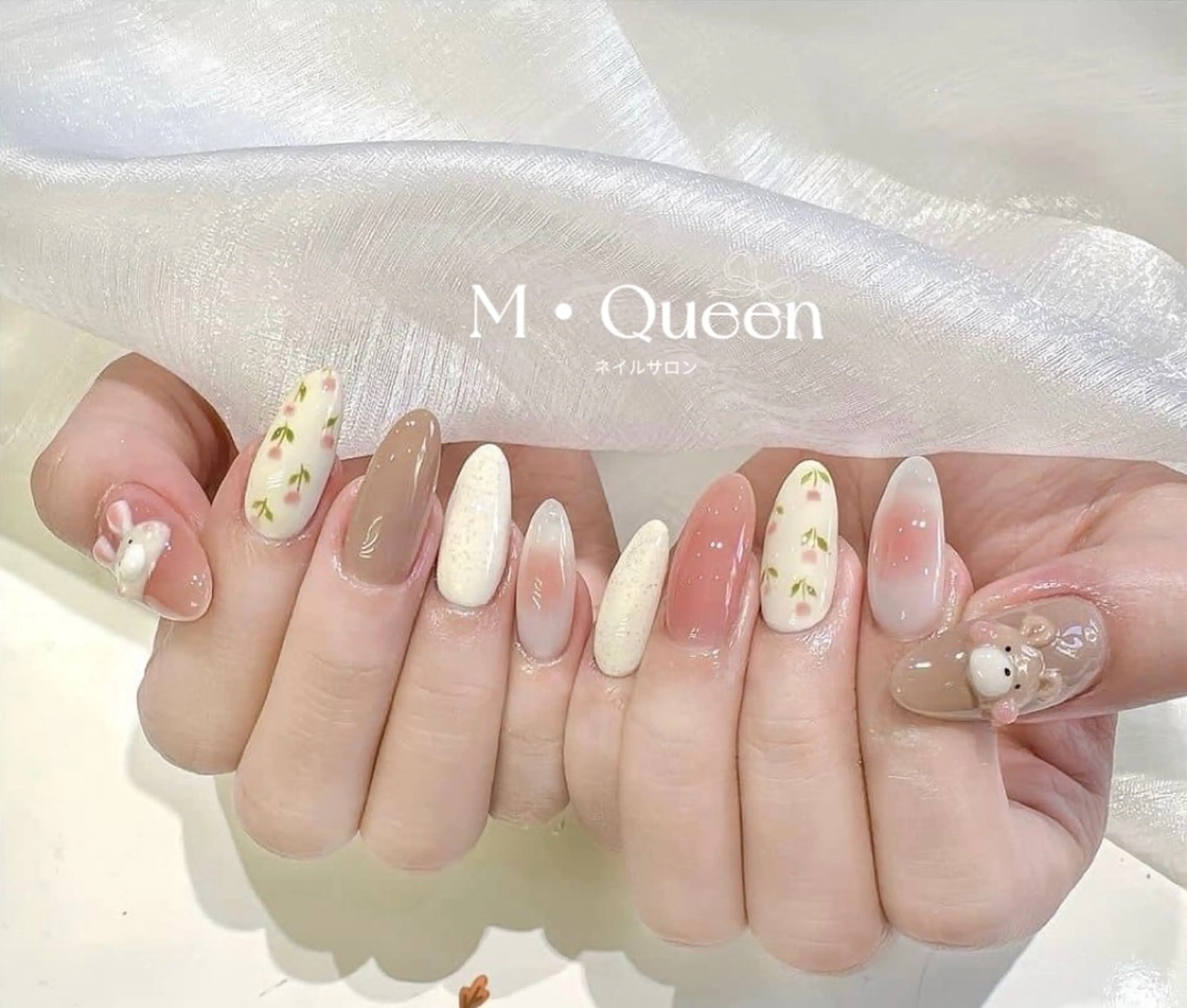 ネイル ハンドネイル MQueen ネイルサロンマルのネイルデザイン