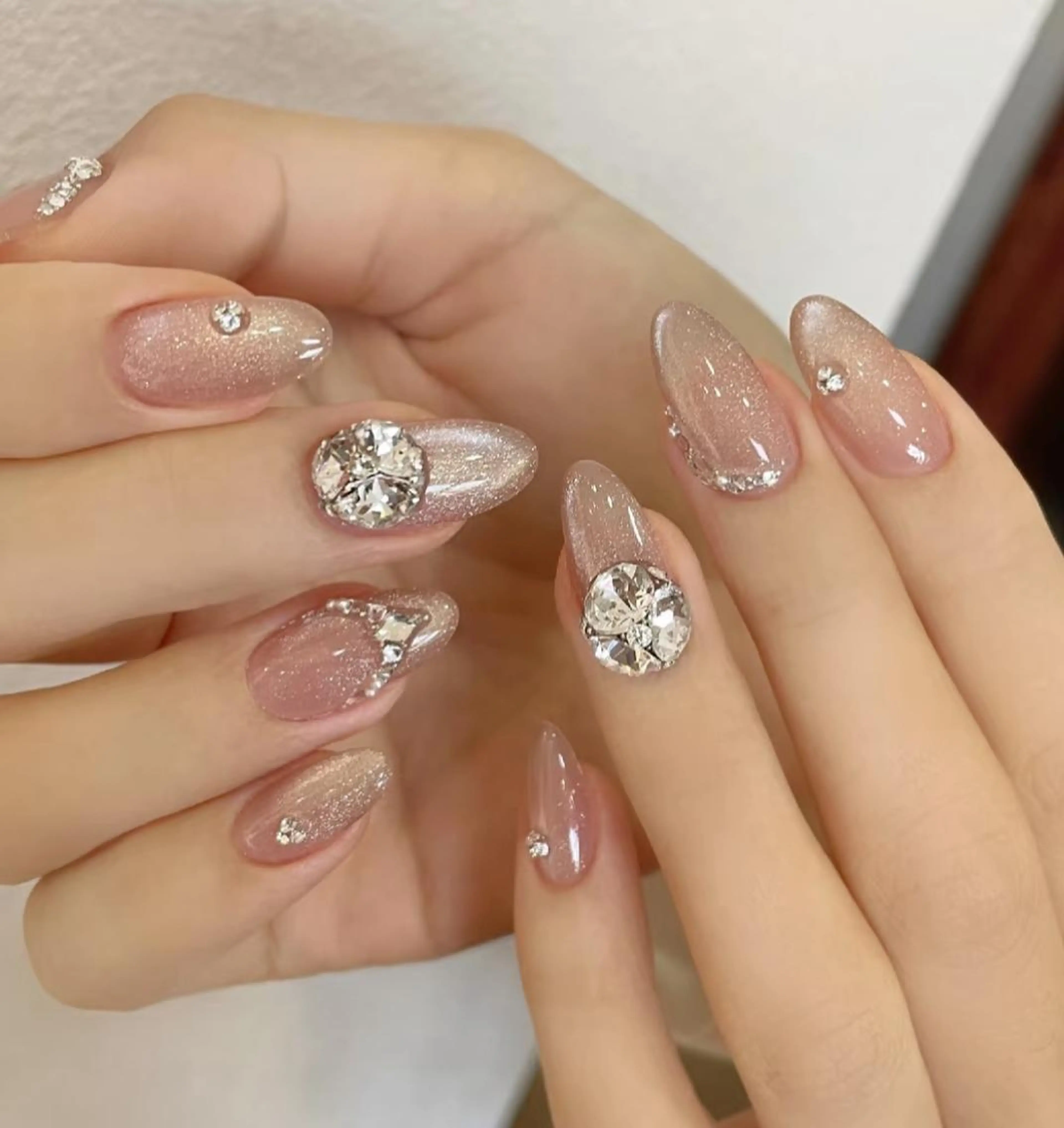 ネイル RAFFINE haru🦋🩵のネイルデザイン