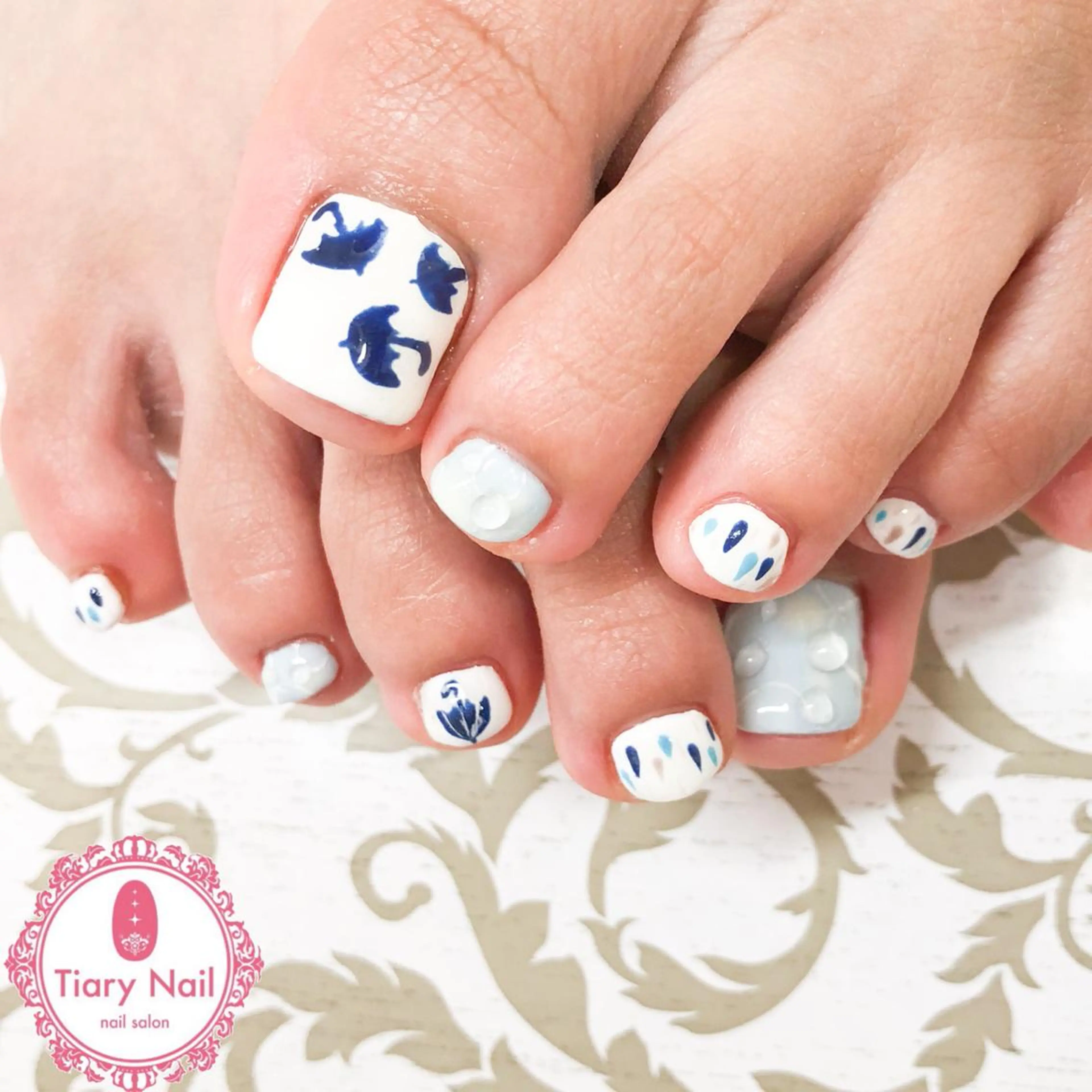 ネイル tiarynail K K🐼のネイルデザイン