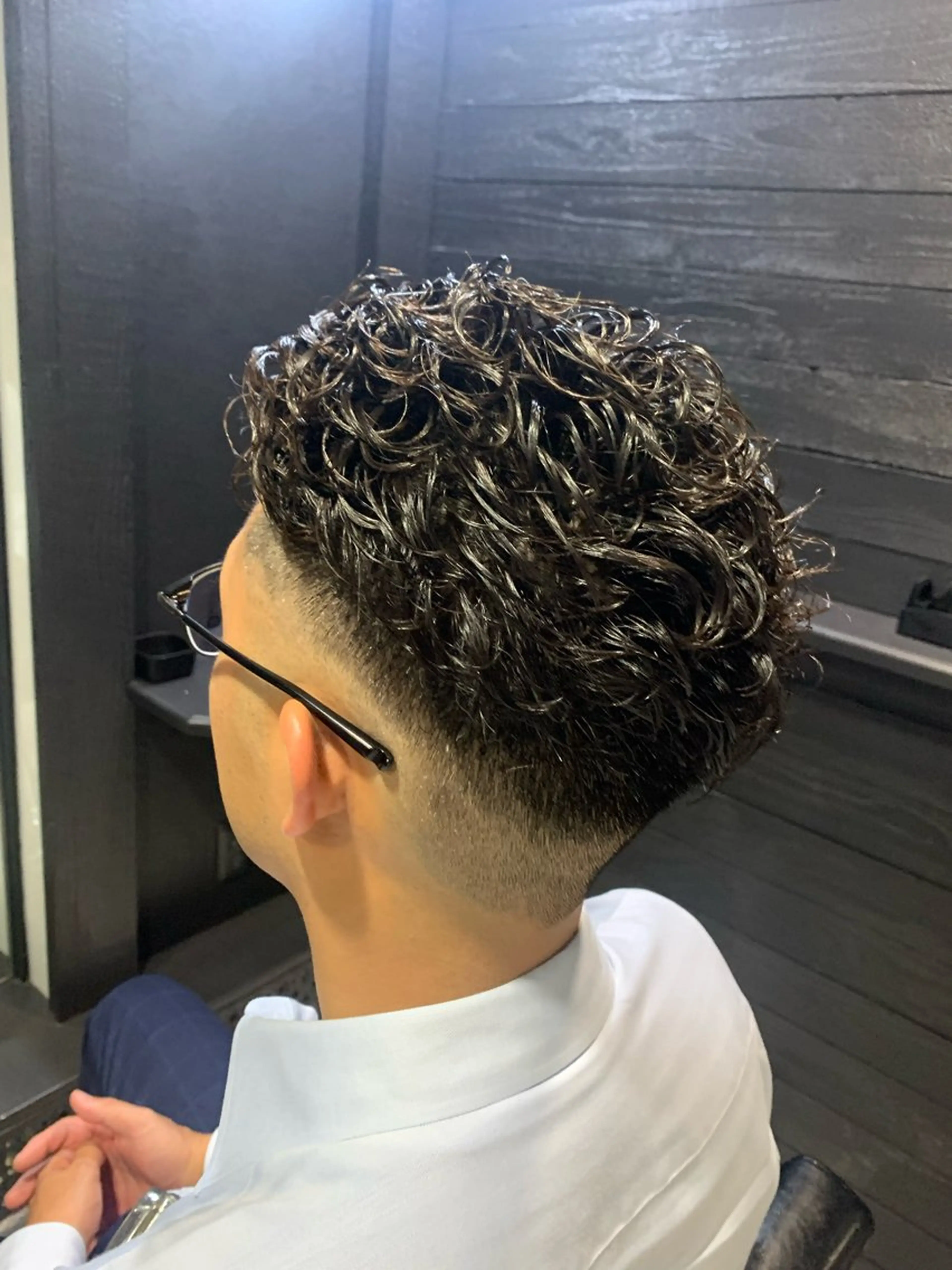 ショート メンズ フェードカット メンズパーマ メンズパーマ/難波/ 心斎橋　室園亮佑のヘアスタイル