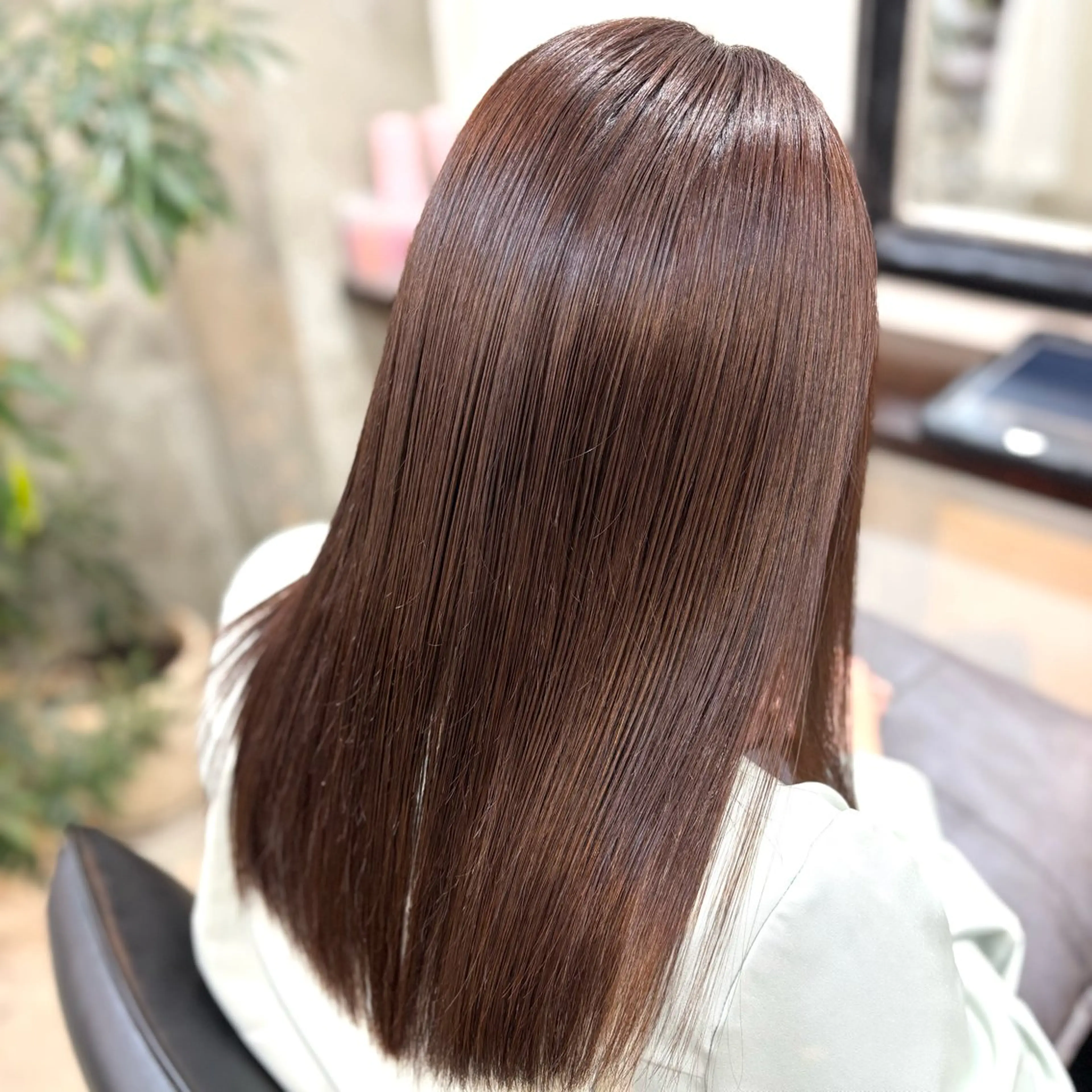セミロング カラー ブラウンカラー ヘアカラー トリートメント 艶髪‎カラー🤍 RIKAのヘアスタイル