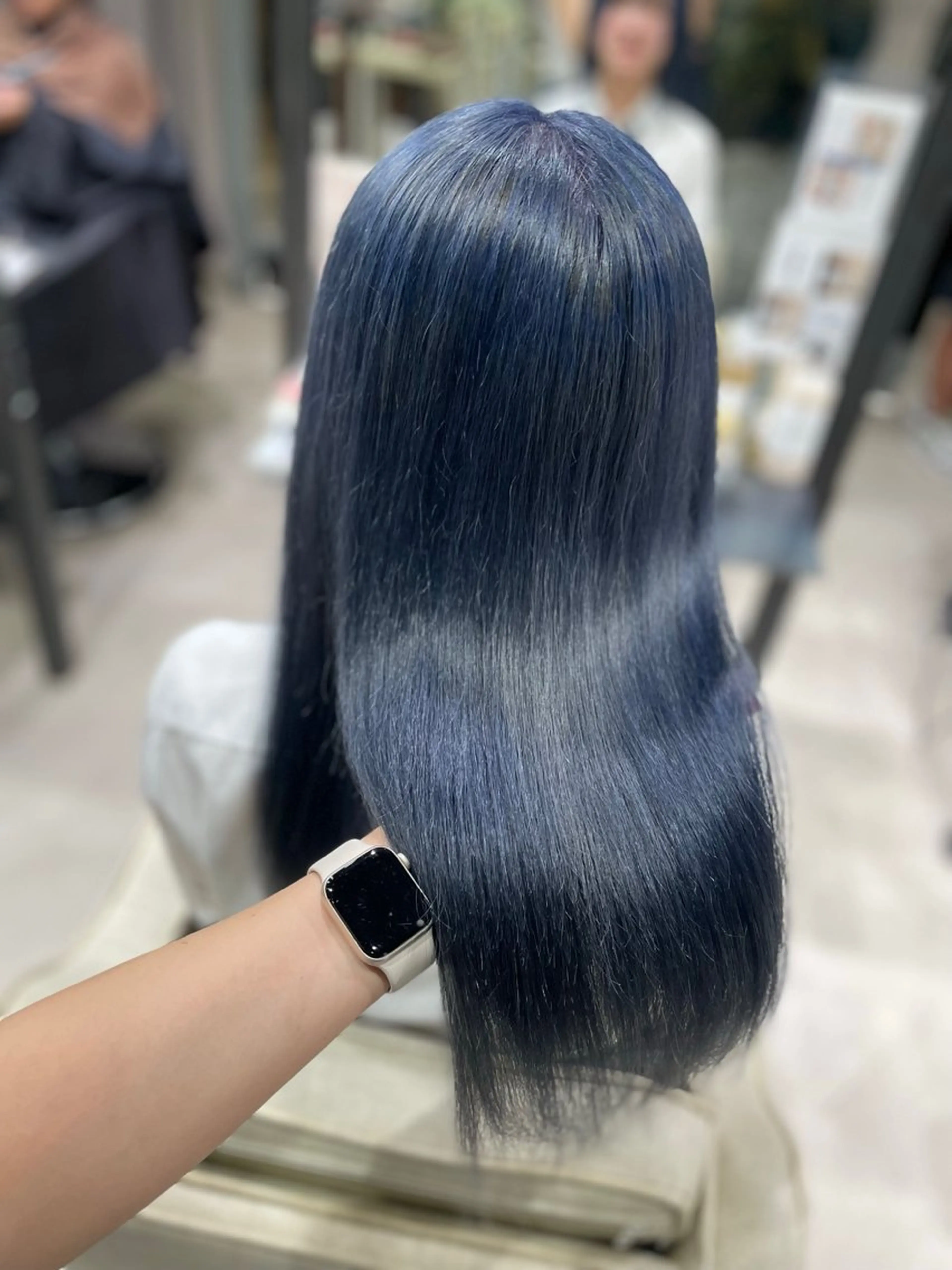 セミロング カラー ブルーカラー ダブルカラー ヘアカラー 🦋美髪／エクステ 🦋アベイクミのヘアスタイル