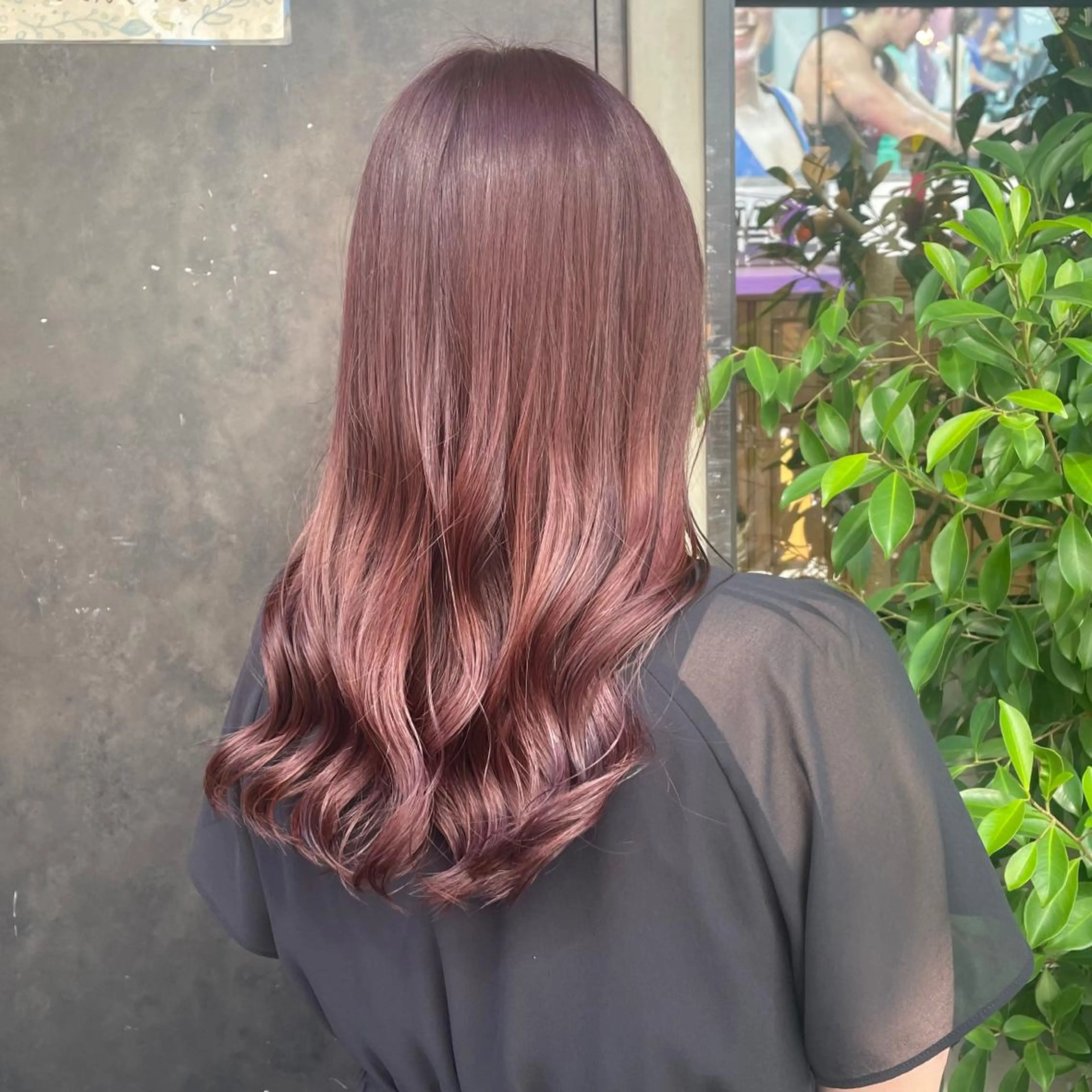 ミディアム カラー ピンクカラー 竹内 春奈のヘアスタイル