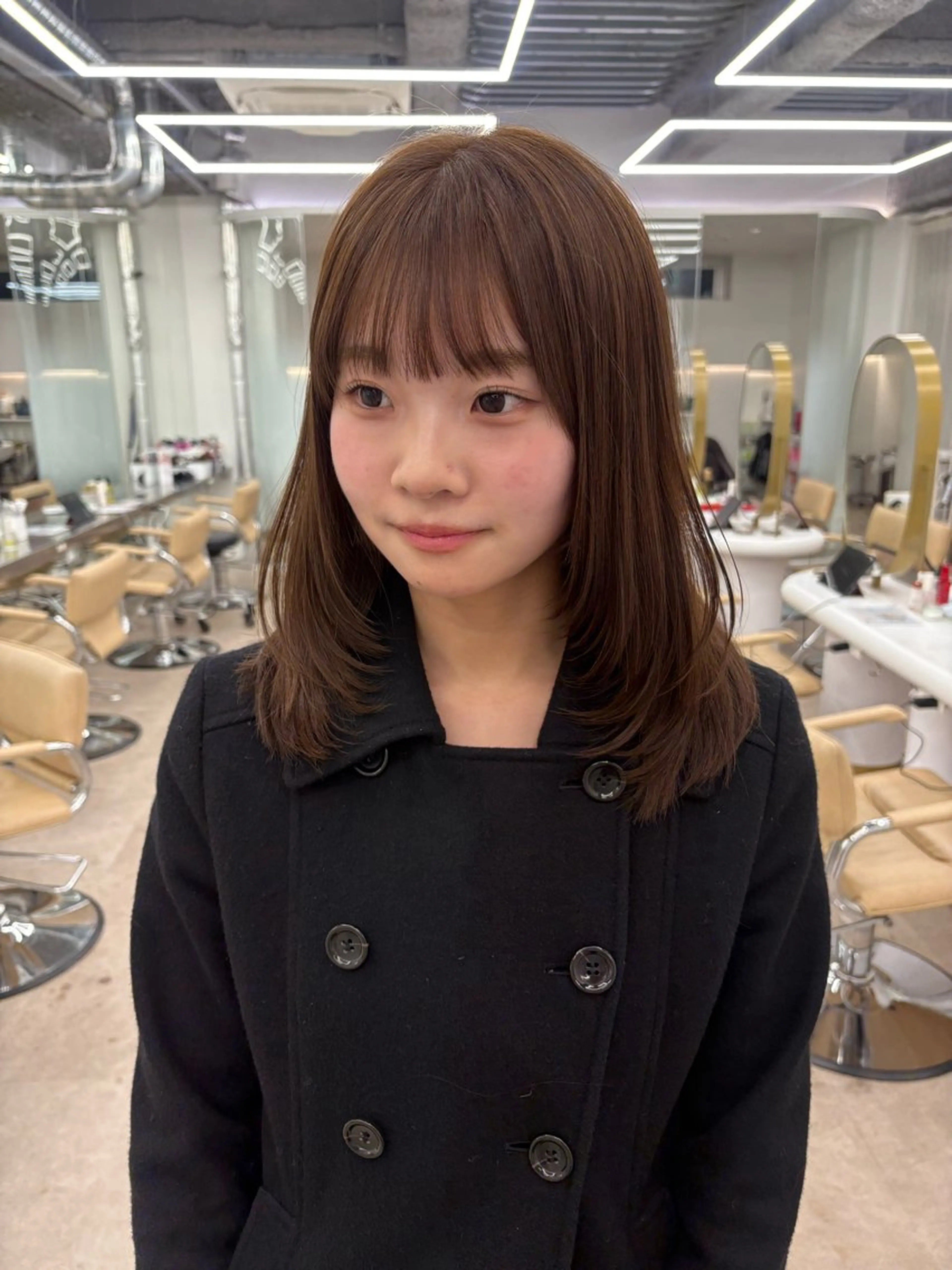 ミディアム 透けるカラー/レイヤ ー❄️KIRATOのヘアスタイル