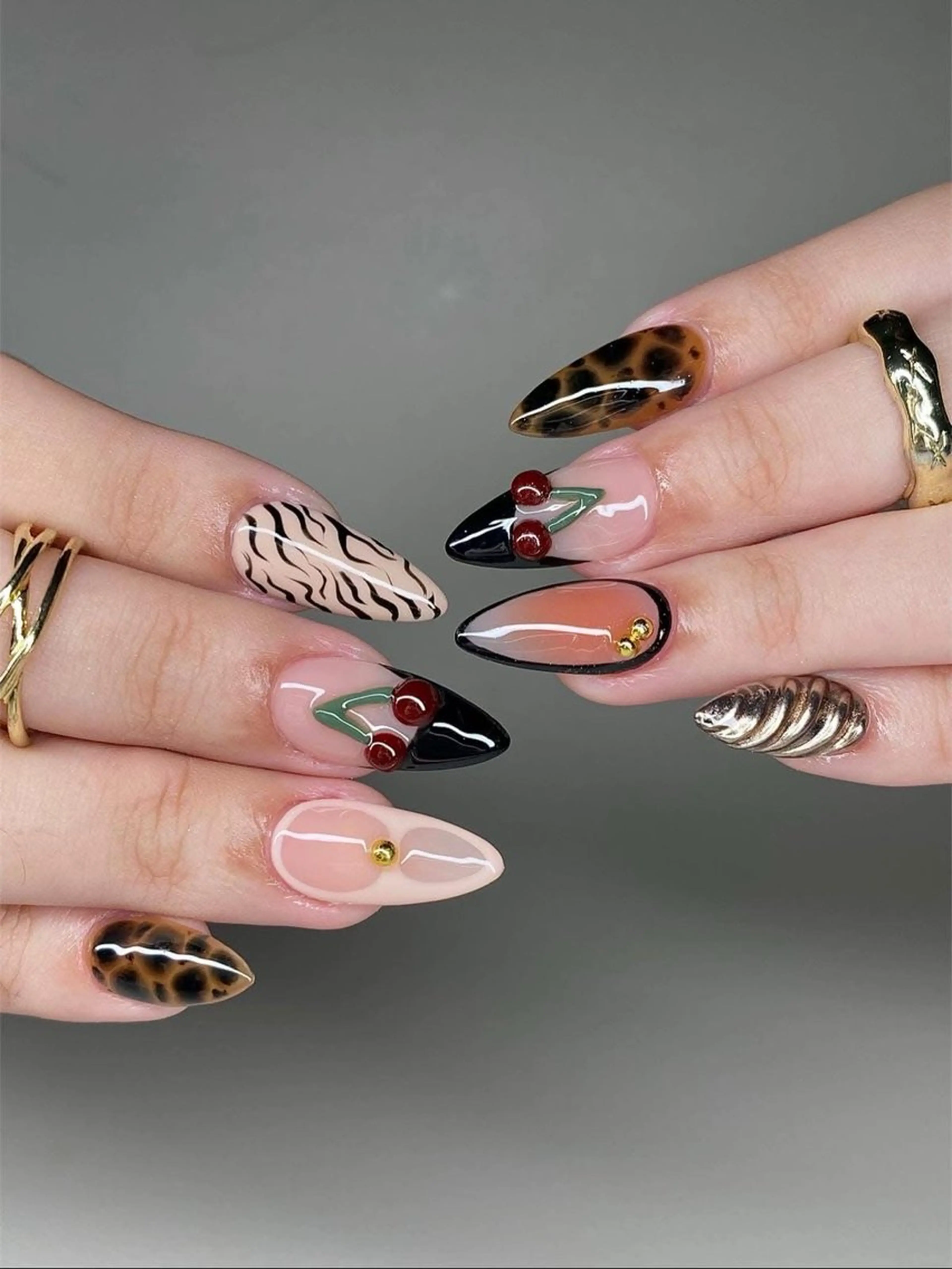 ネイル ハンドネイル HIN NAILのネイルデザイン