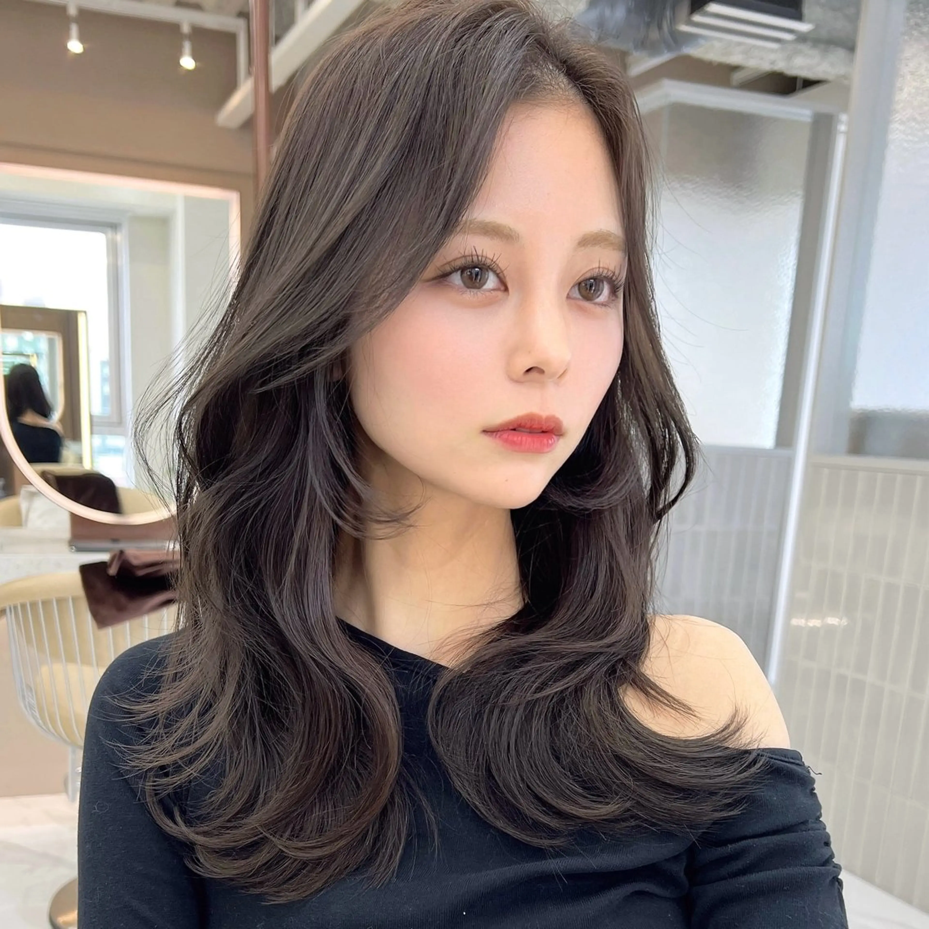 ミディアム カラー カット ヘアカラー トリートメント レイヤー|縮毛矯正 |韓国ボブ|岡田洸太のヘアスタイル