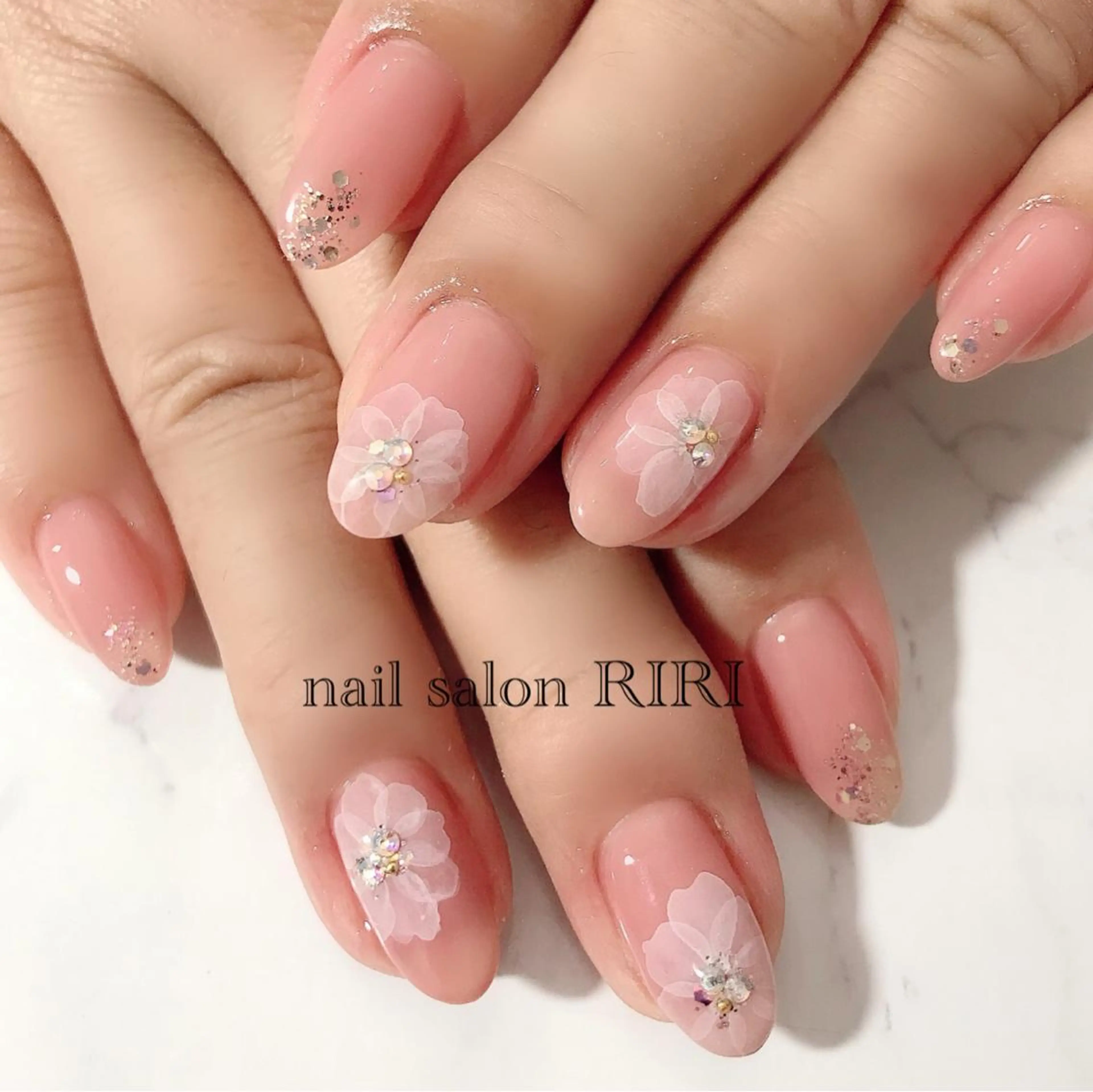 ネイル フラワーネイル RIRI リリのネイルデザイン