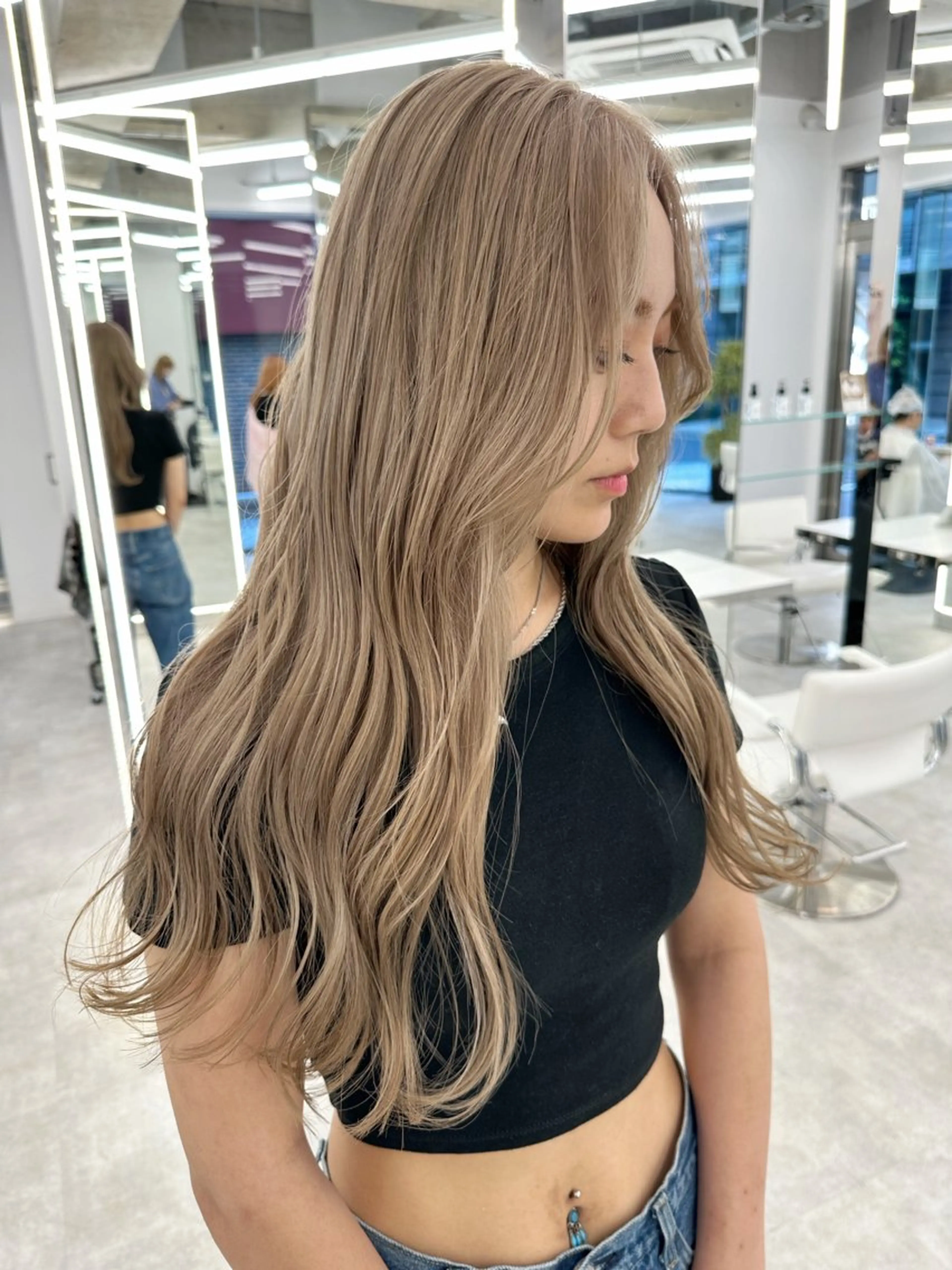 カット＋ダブルカラー＋トリートメント　【ブリーチ1回】¥19800→13000​〜​の写真