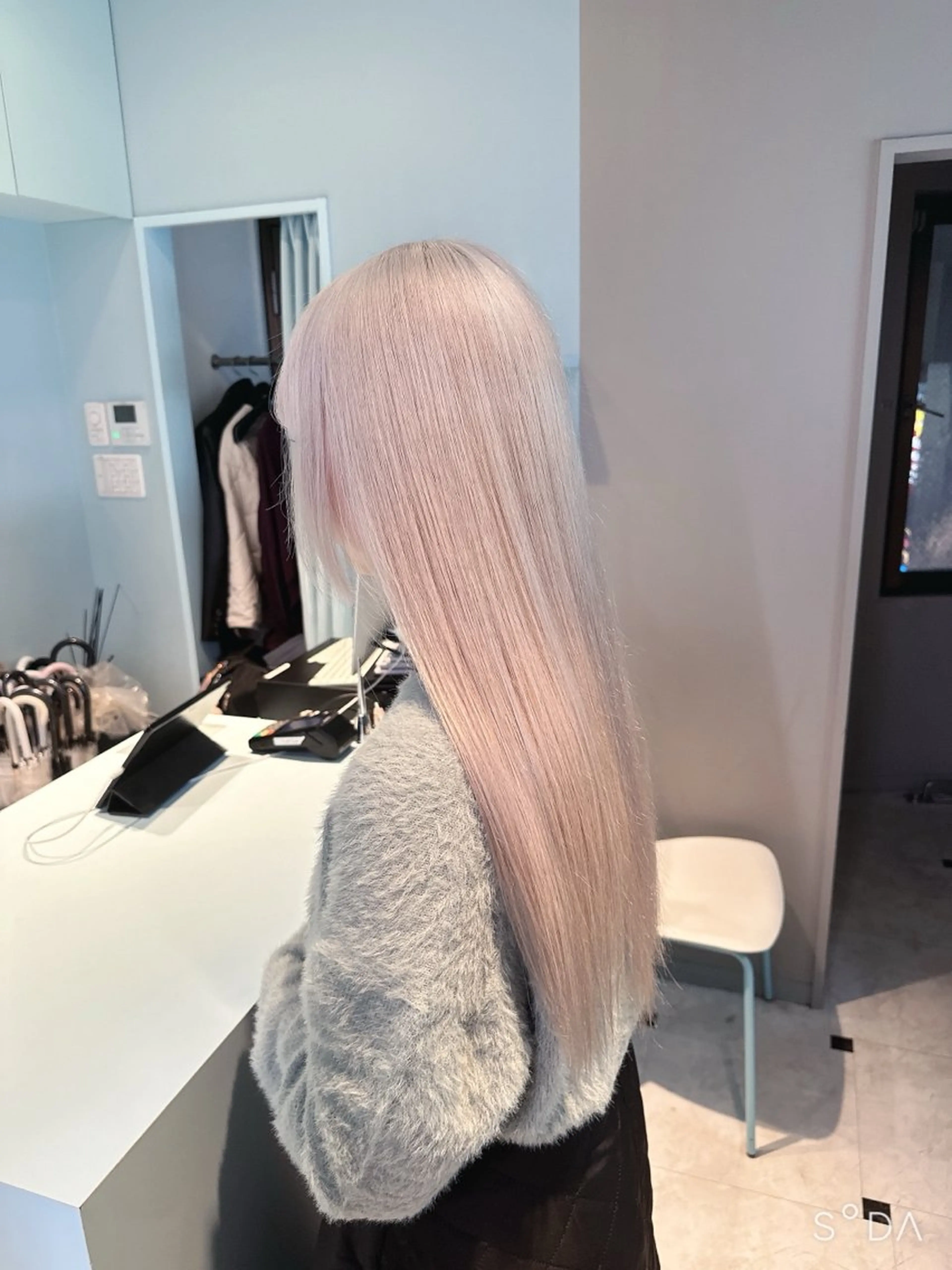 ロング カラー ハイトーン/韓国 レイヤー/るか🎀のヘアスタイル