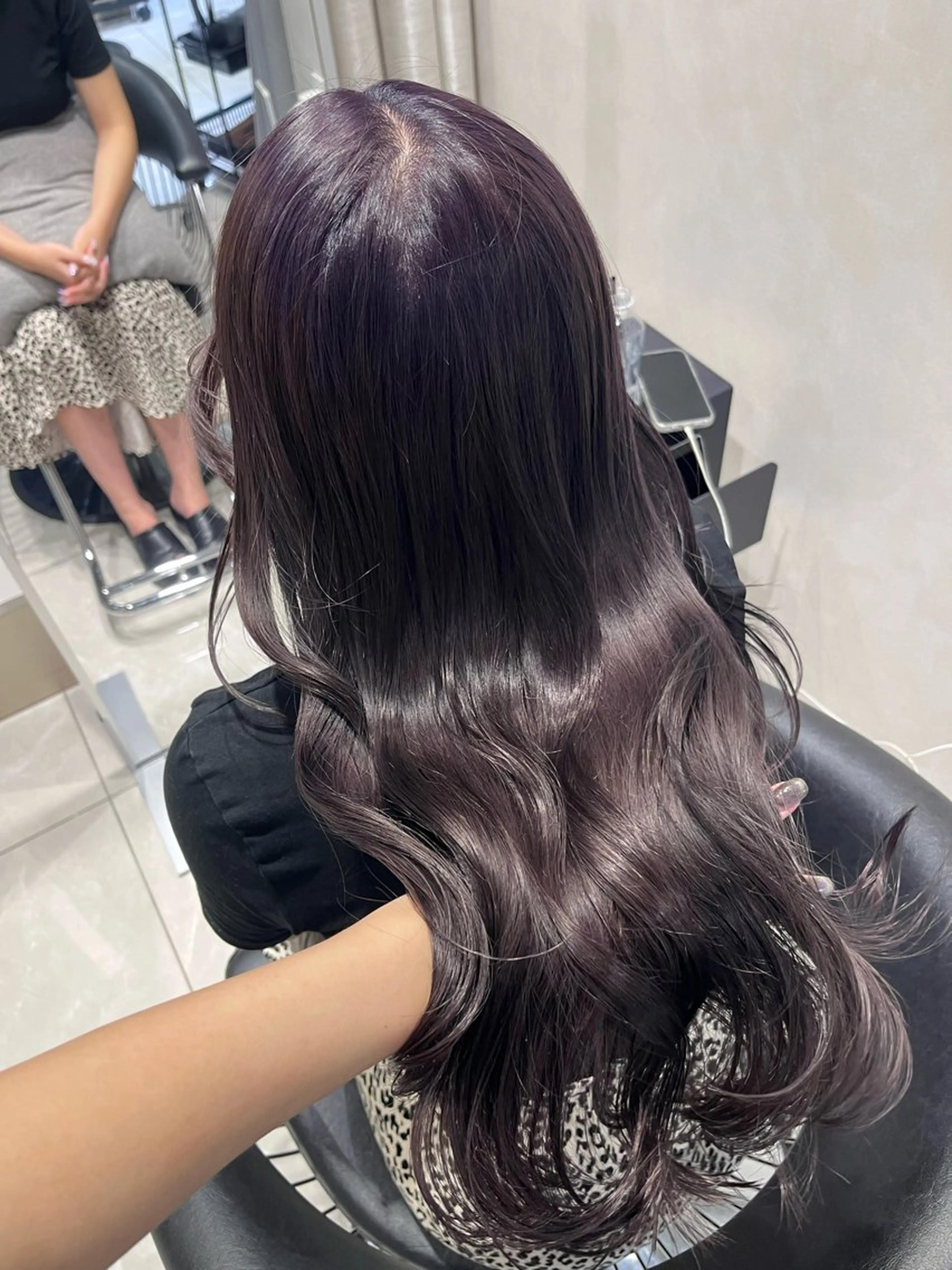 ロング カラー グレージュ ラベンダーカラー ラベンダーグレージュ ラベンダーグレー 韓国レイヤー×モテ髪 /MITSUKI🤍のヘアスタイル