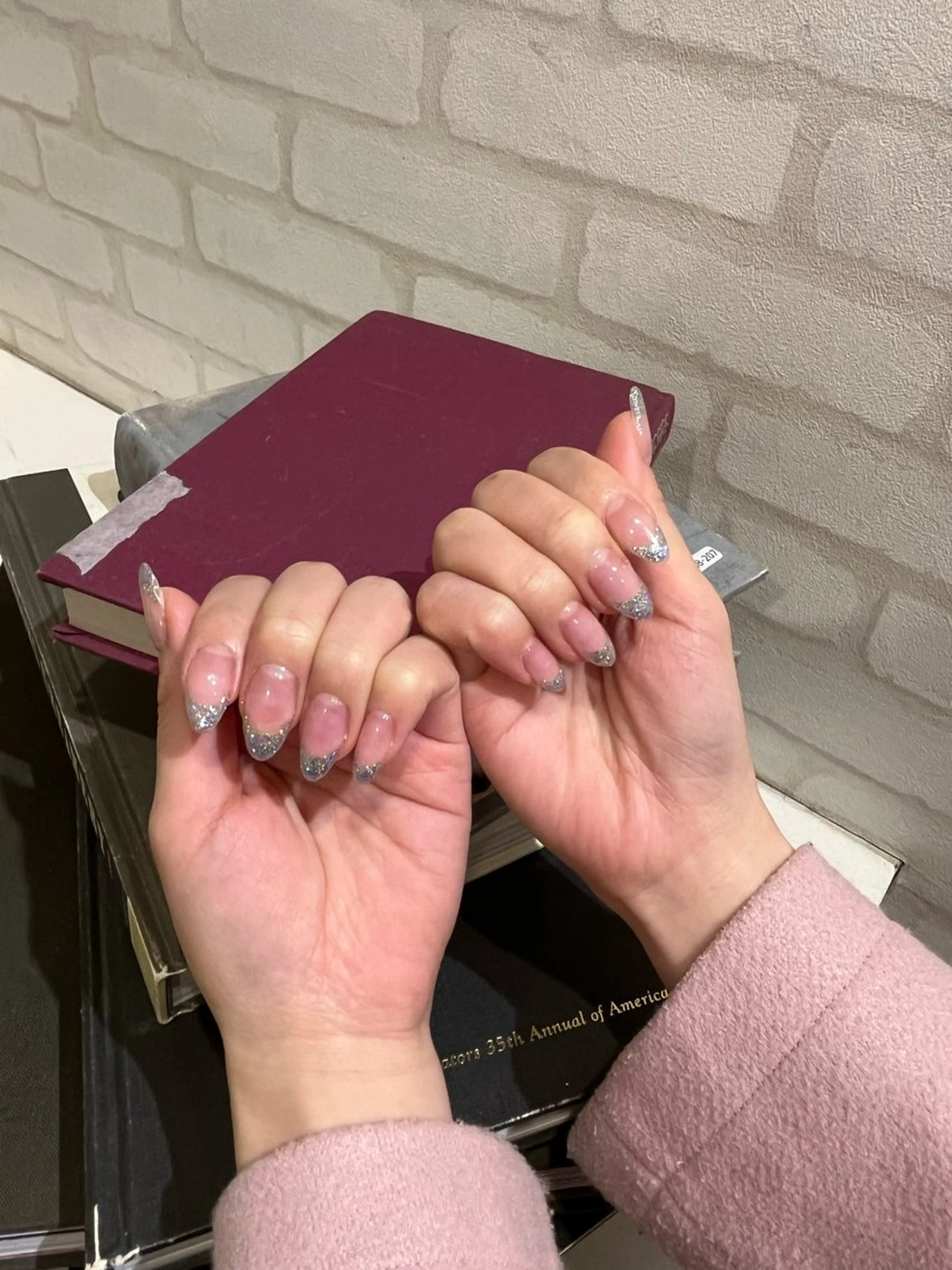 ネイル フレンチネイル ジェルネイル ラメ(グリッター) 冬ネイル クリスマス 阿部 うららのヘアスタイル