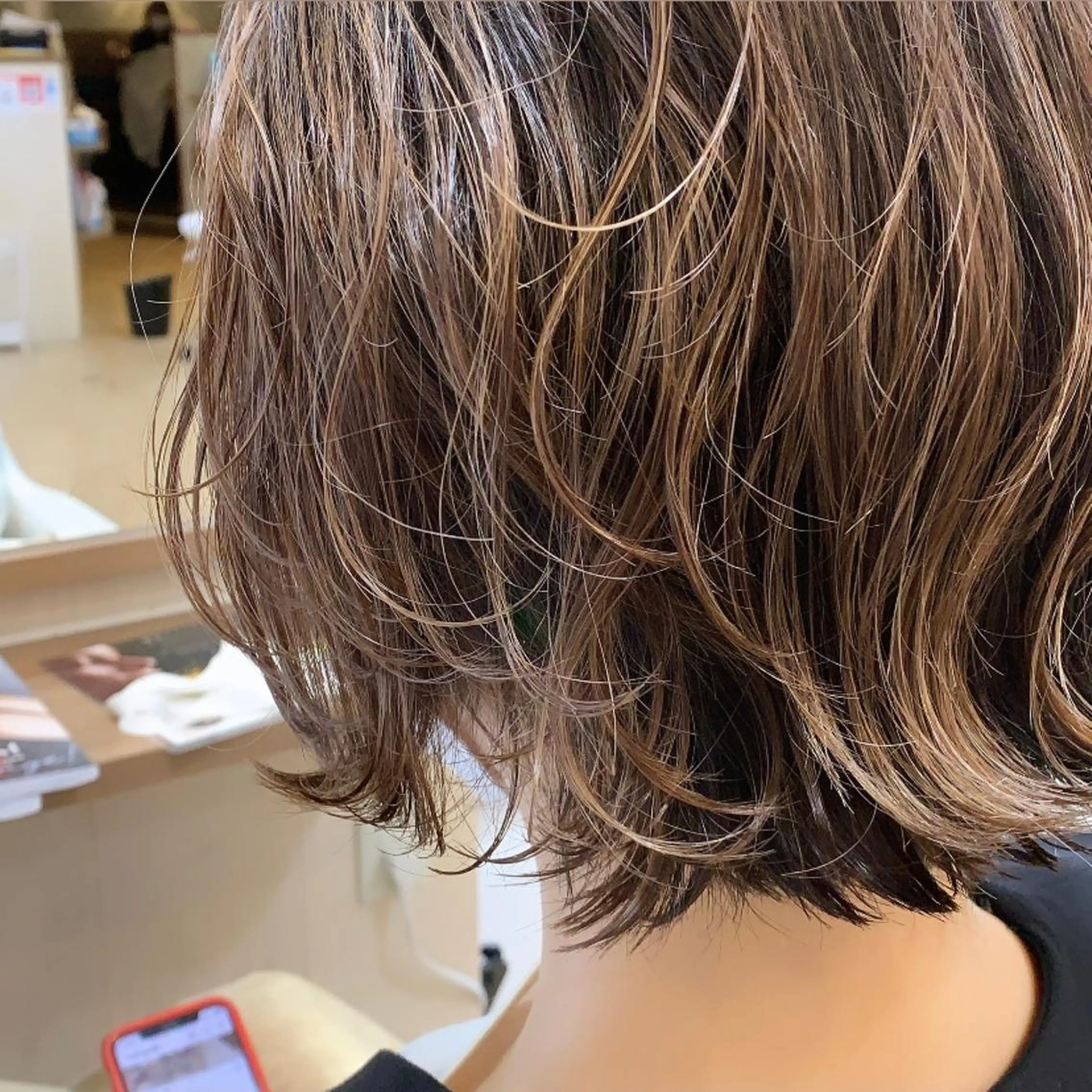 ショート カラー ヘアカラー トリートメント 畑中康志 美髪矯正/ハイトーンのヘアスタイル