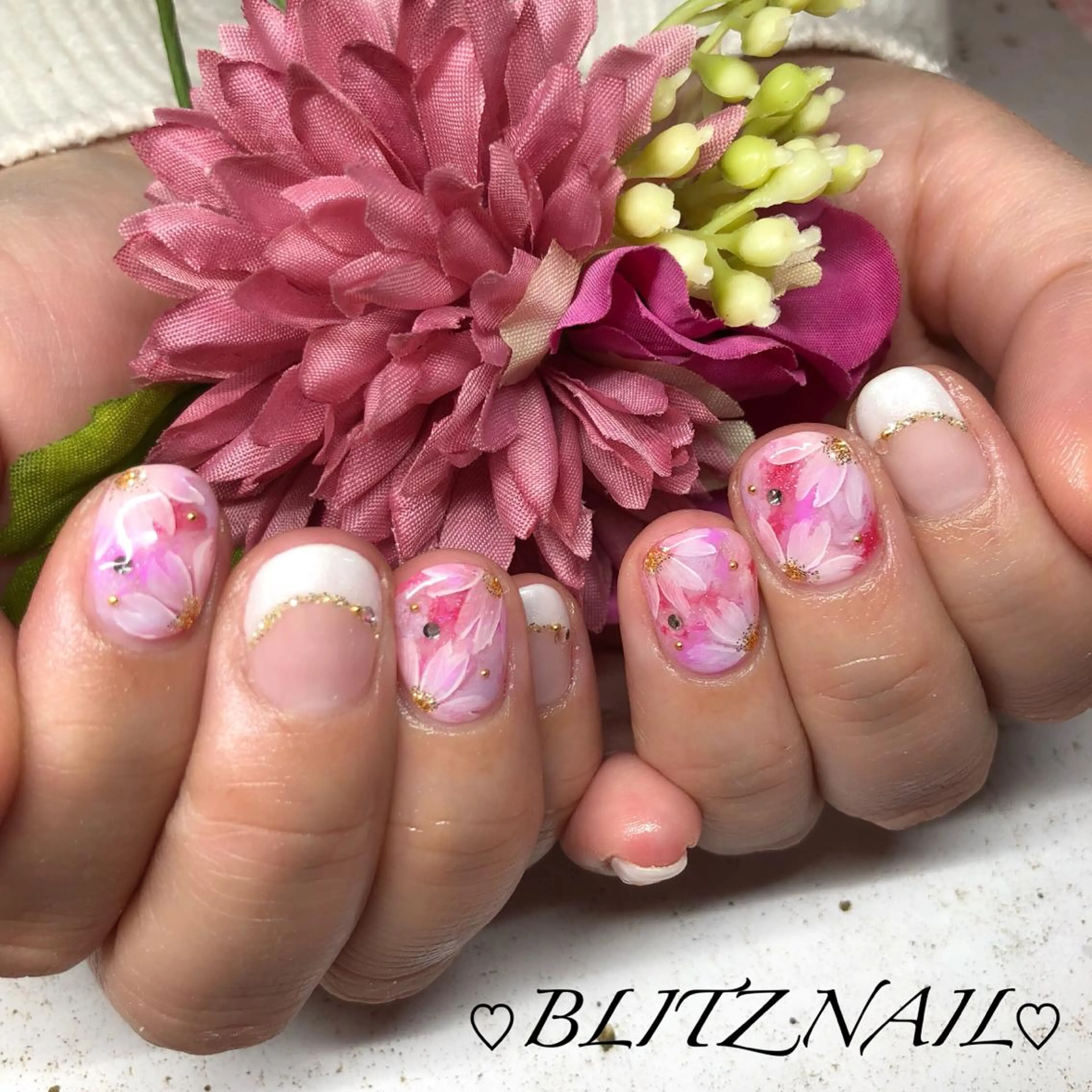 ネイル BLITZ Nail 岩田💅🏻✨のネイルデザイン