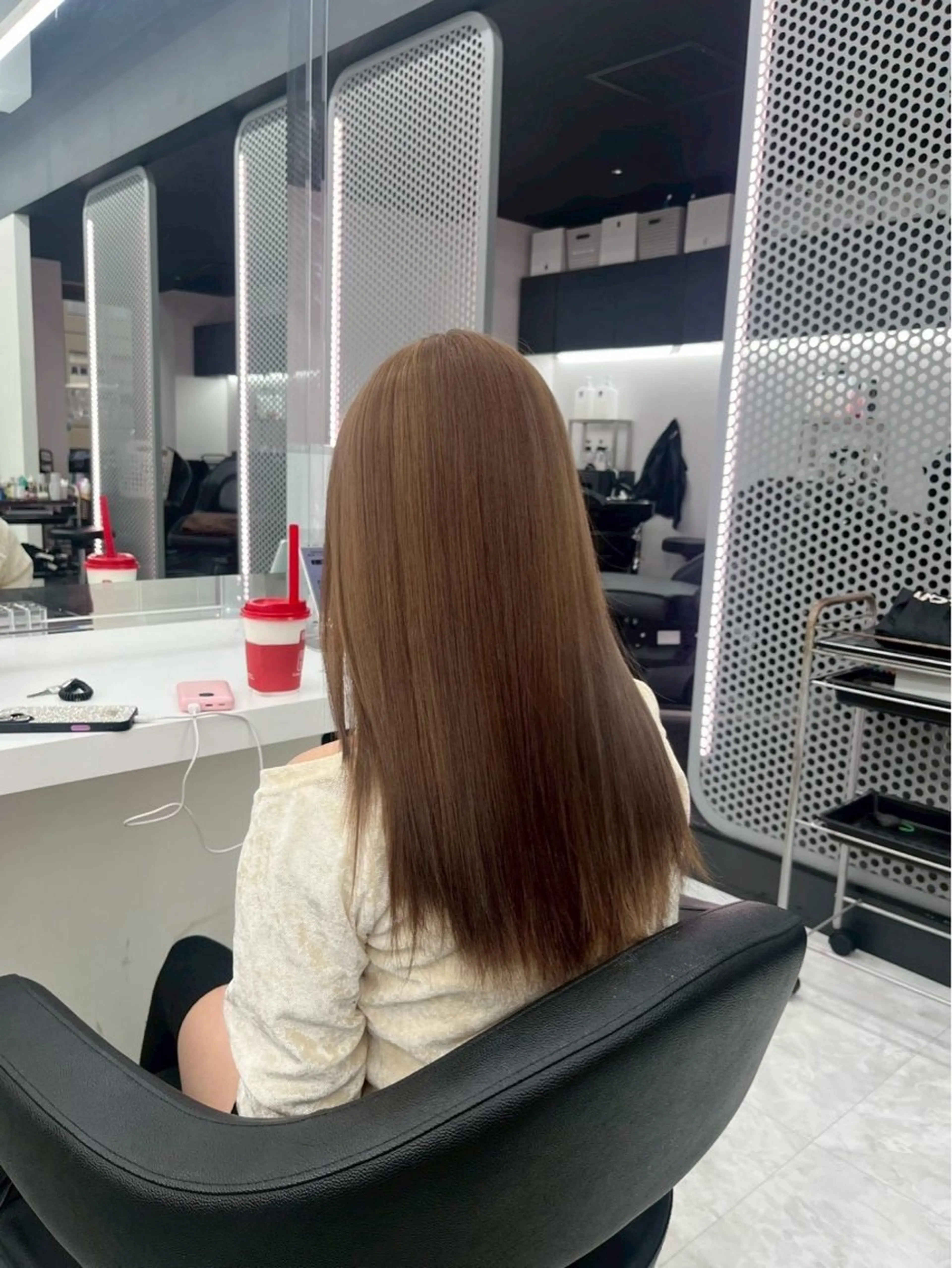 ロング 透明感艶カラー♠️ TAKUMIのヘアスタイル