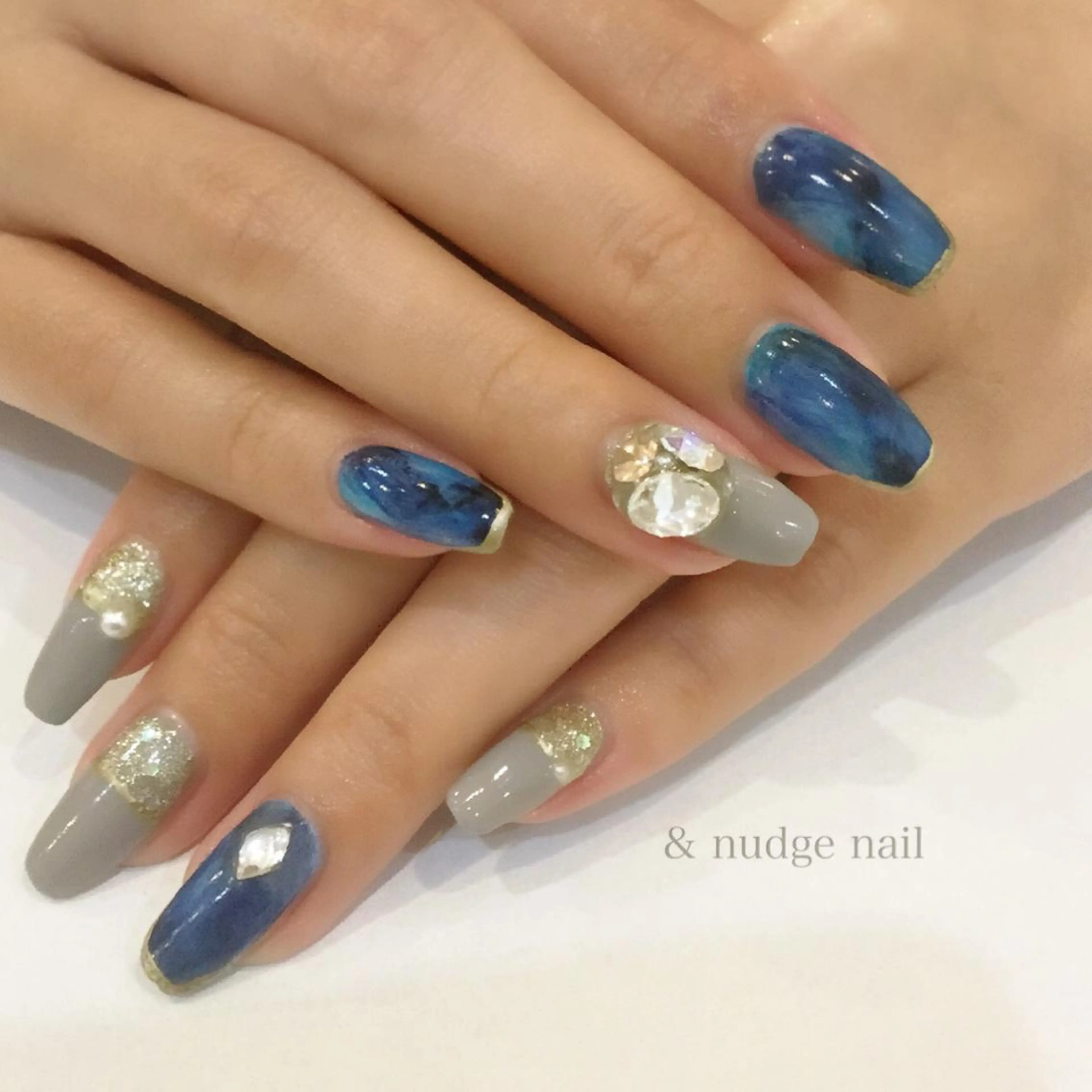 ネイル ハンドネイル & nudge nail所属・&nudgenail 本多のネイルデザイン