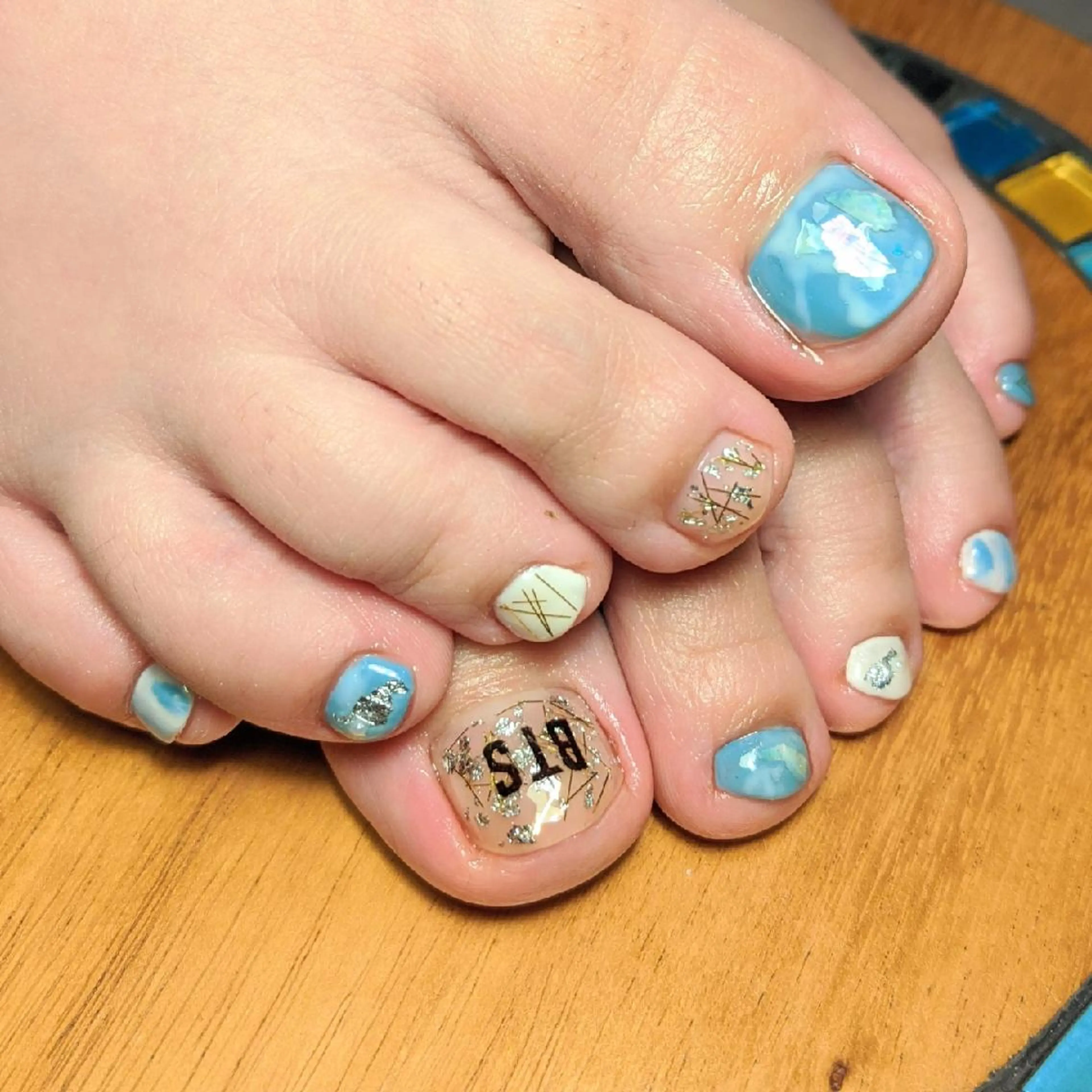 ネイル ｱｲﾗｯｼｭ ﾈｲﾙ ｻﾛﾝ つけるのマツエク・マツパデザイン