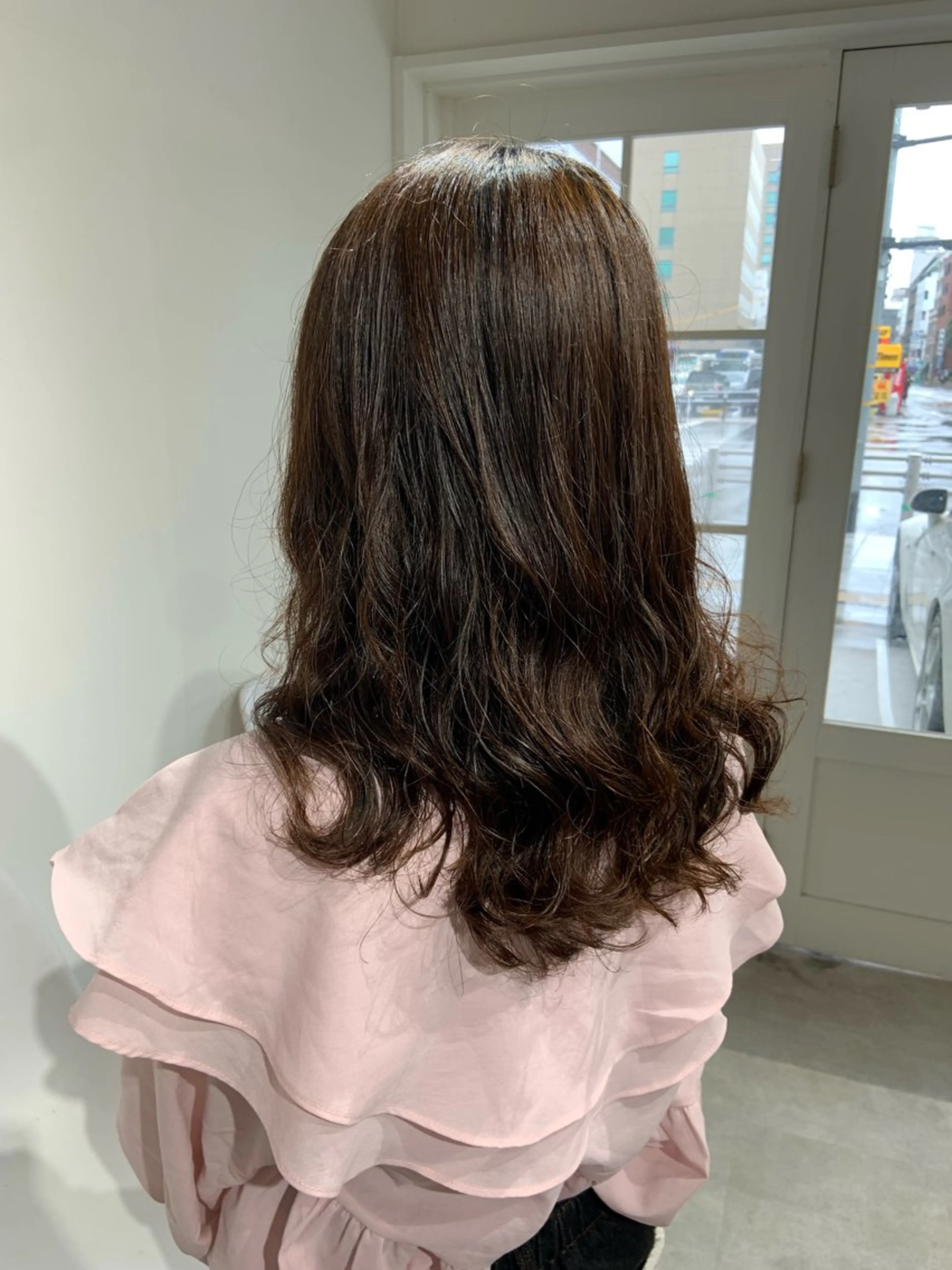 セミロング セミロングパーマ 秦 啓輔のヘアスタイル