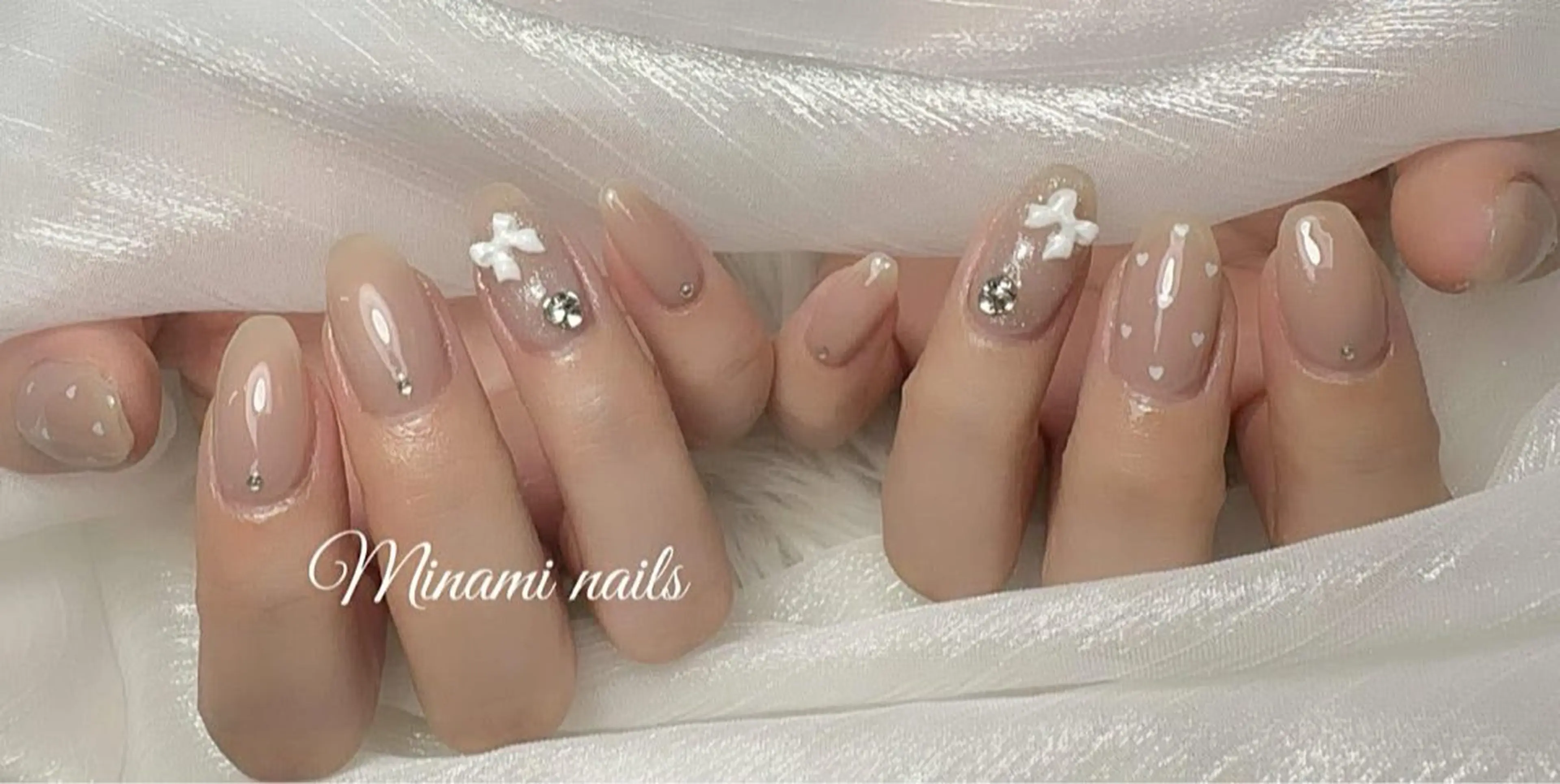 ネイル アートネイル オーロラネイル ガーリー キラキラネイル 韓国ネイル Minami Nailsのネイルデザイン