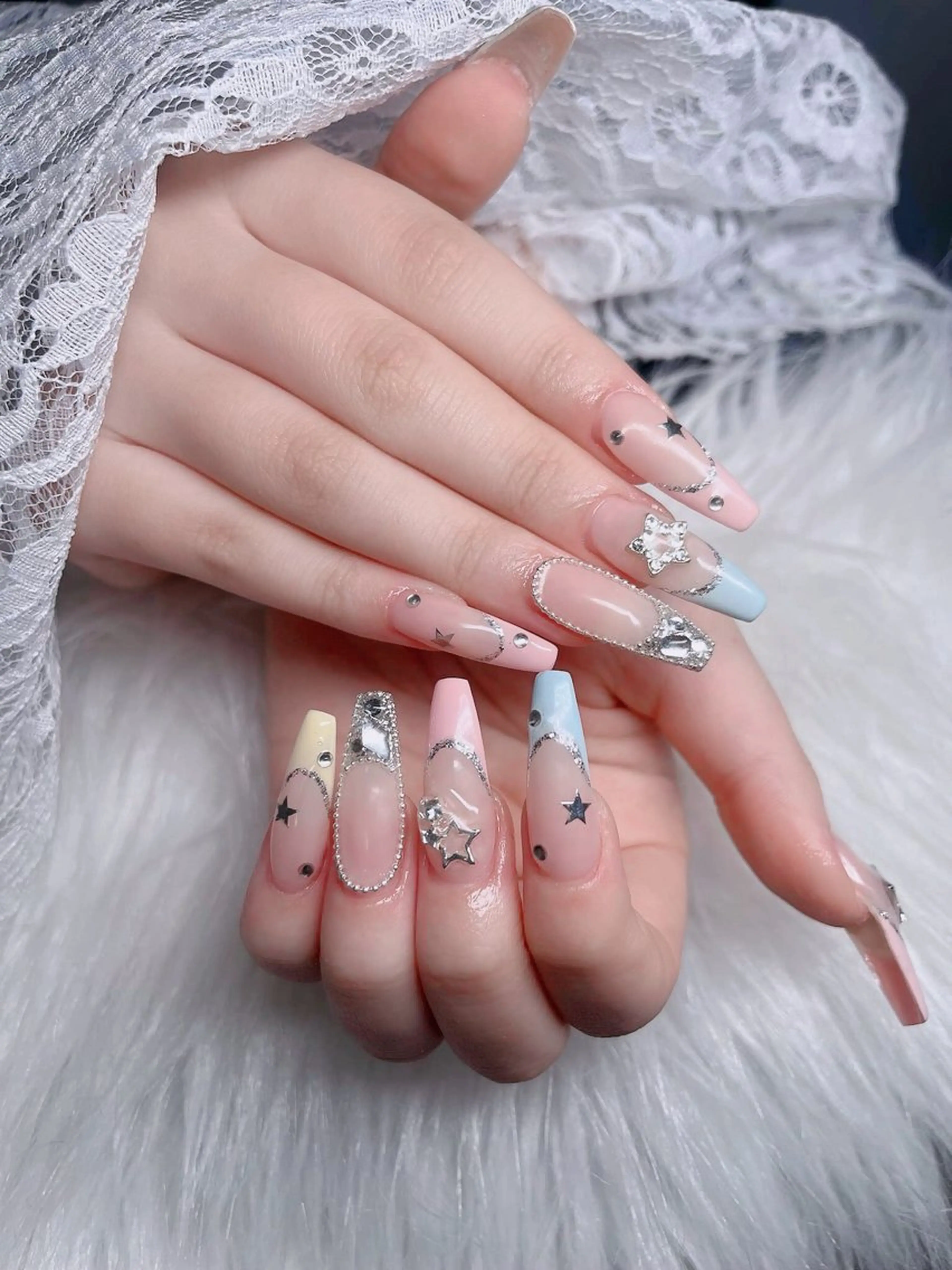 ネイル オーロラネイル フレンチネイル ジェルネイル ハロウィン 韓国ネイル ハンドネイル H.baby Nail Salonのネイルデザイン