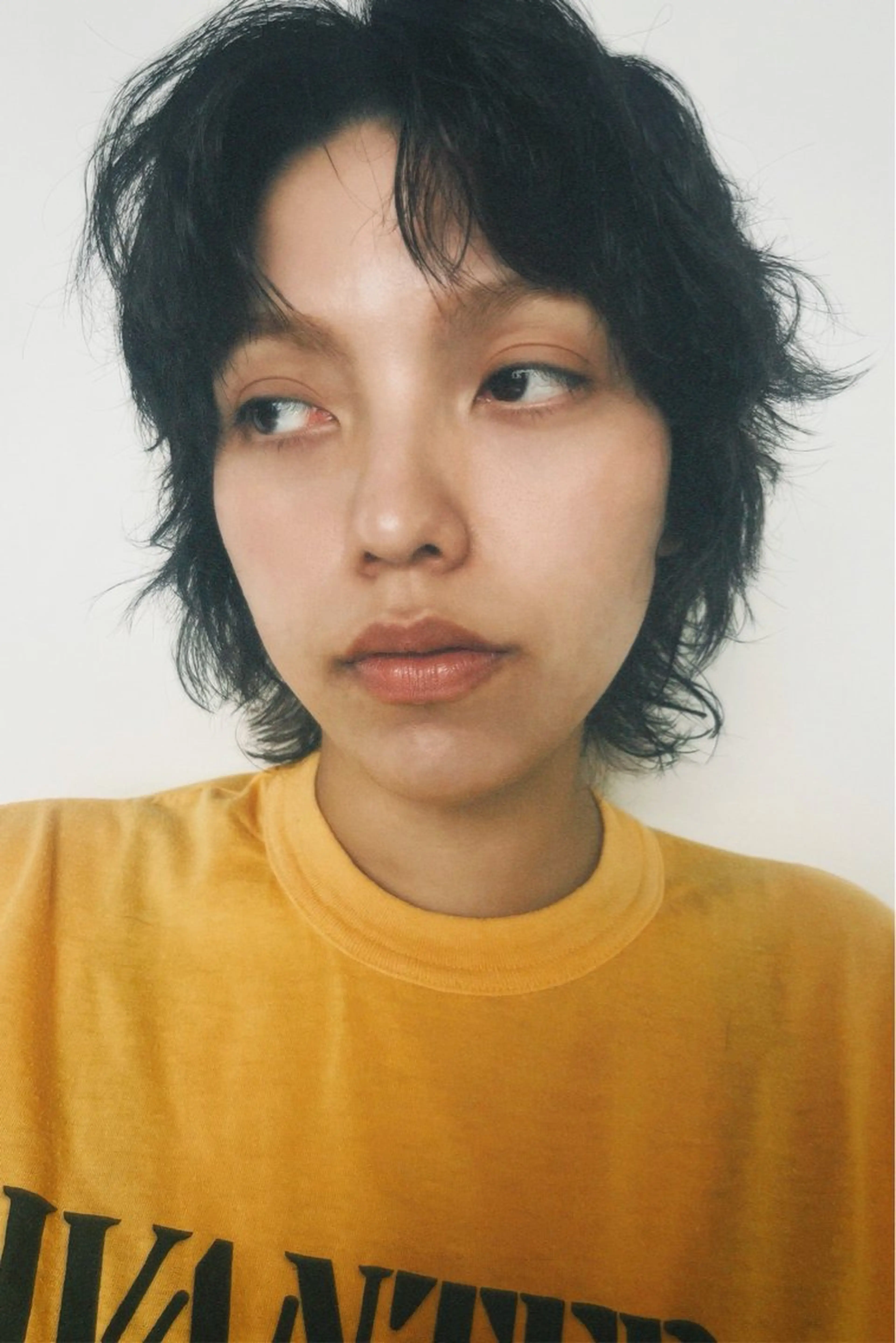 ショート カラー パーマ 黒髪 ヘアカラー くすみカラー/海外 レイヤー/ ローレンのヘアスタイル