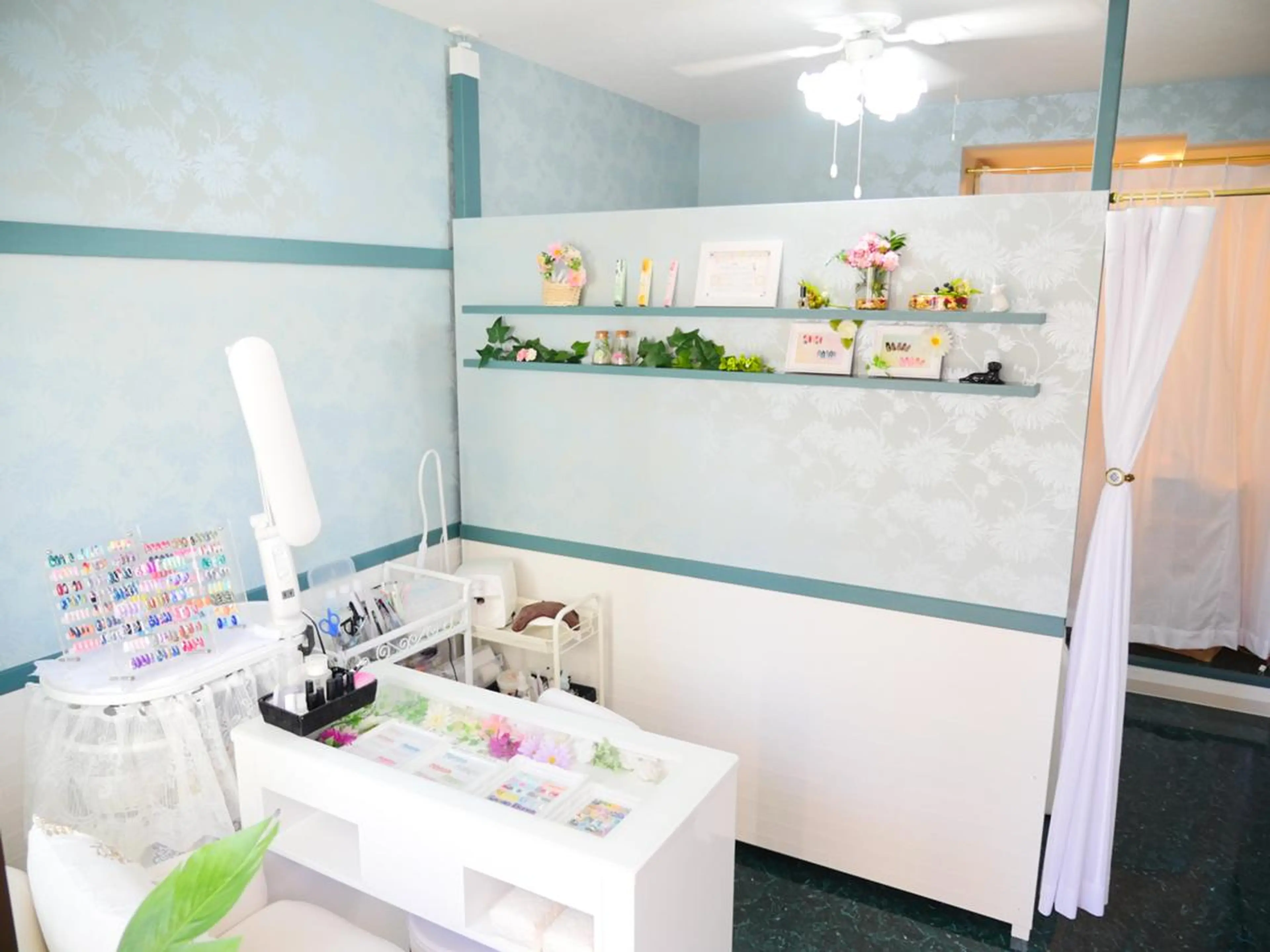 マツエク・マツパ ネイル グリーン 梨元 陽葵 （アイティスト）のマツエク・マツパデザイン