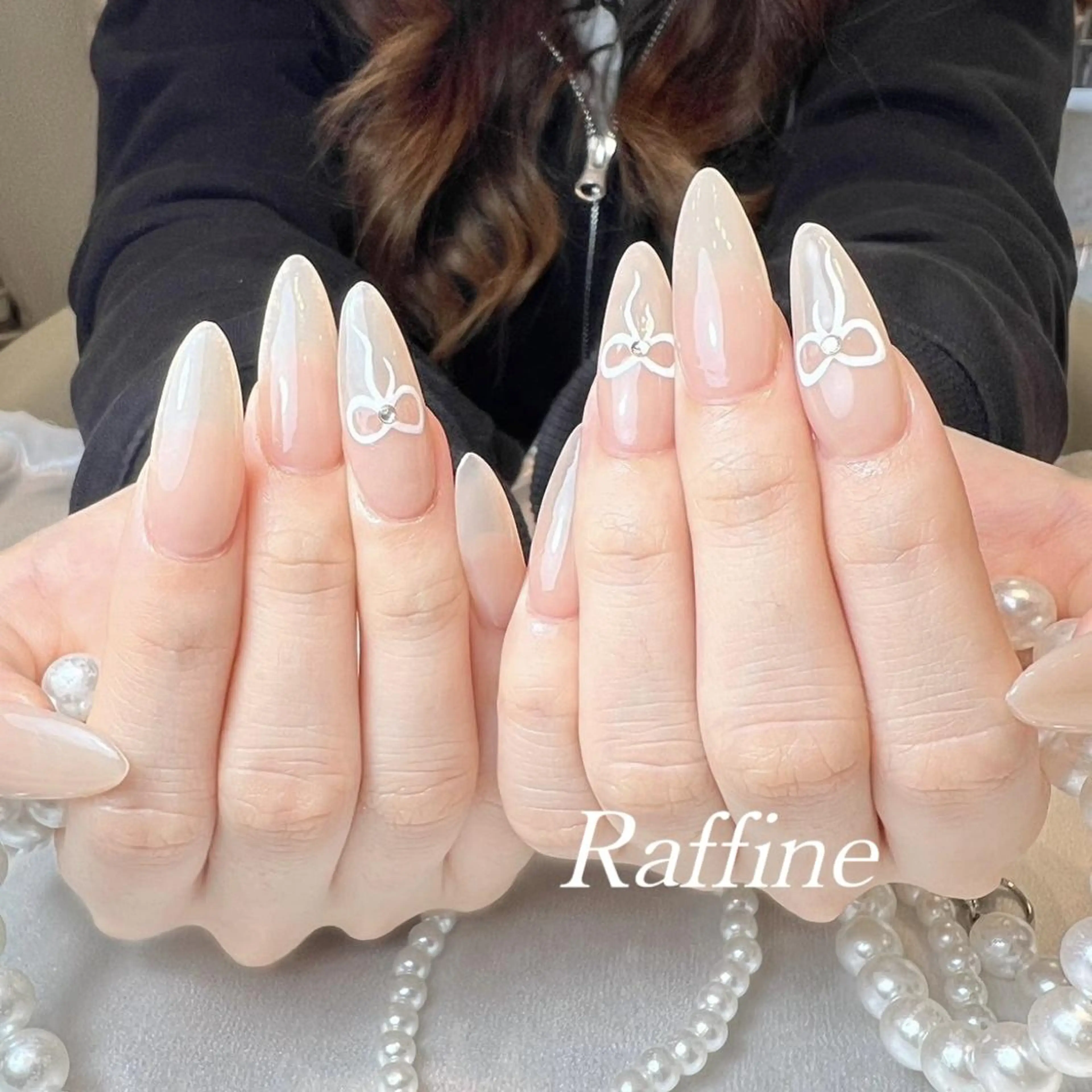 ネイル RAFFINE haru🦋🩵のネイルデザイン