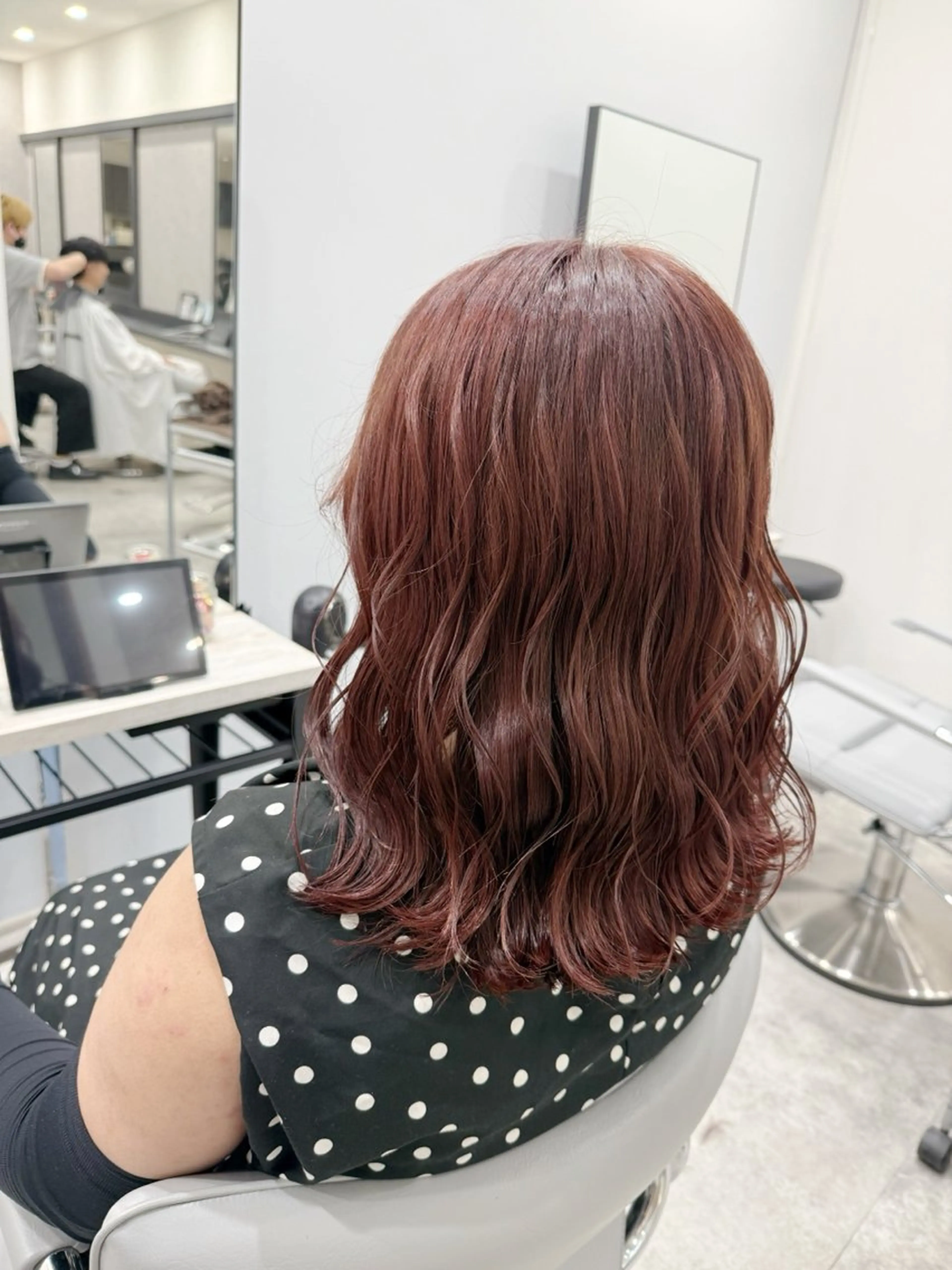 セミロング カット ヘアカラー トリートメント RAISE by_WHITE所属・師藤 達也のヘアスタイル