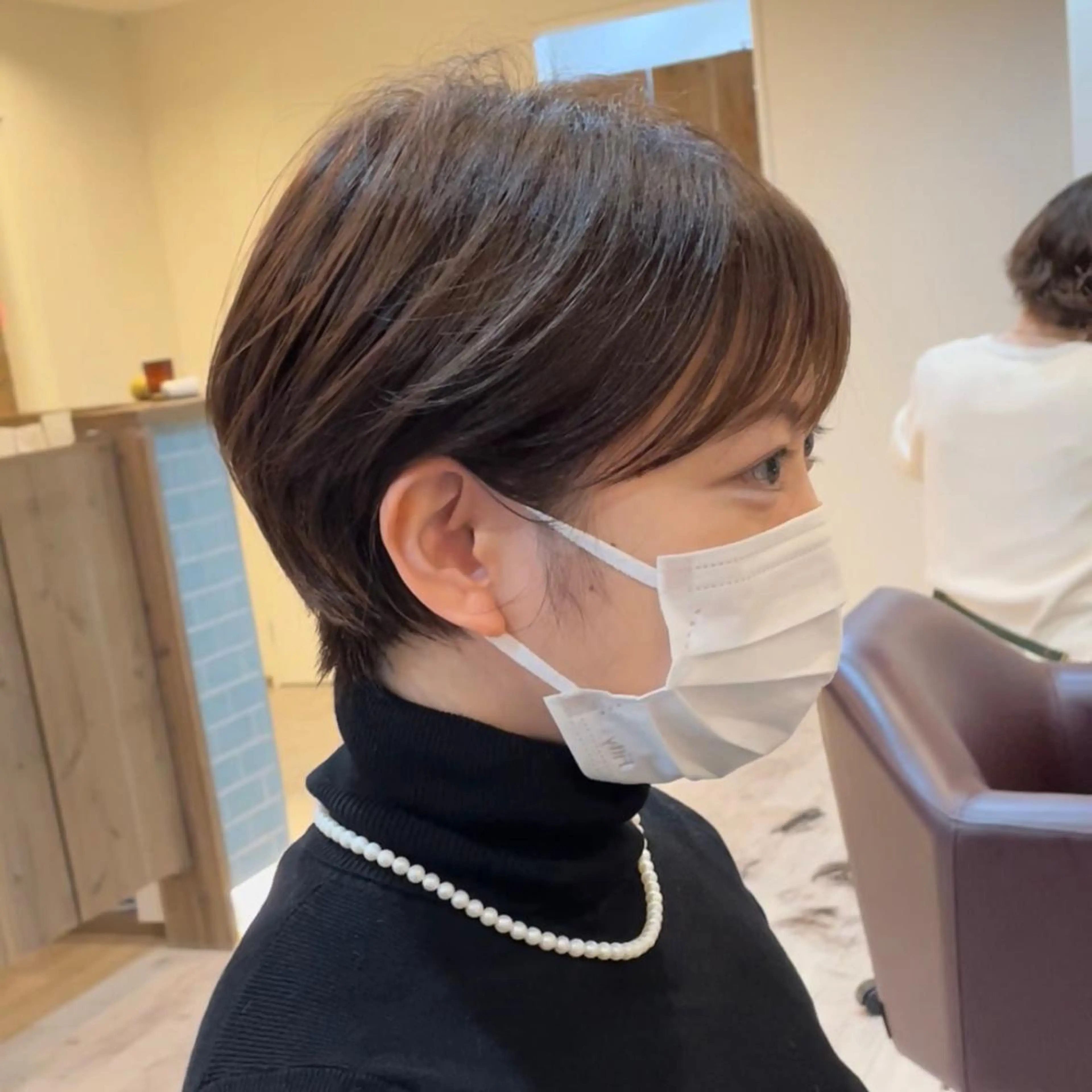 ショート カット ヘアカラー トリートメント 🌹ハッシュカット、 レイヤー韓国ヘア🌹のヘアスタイル