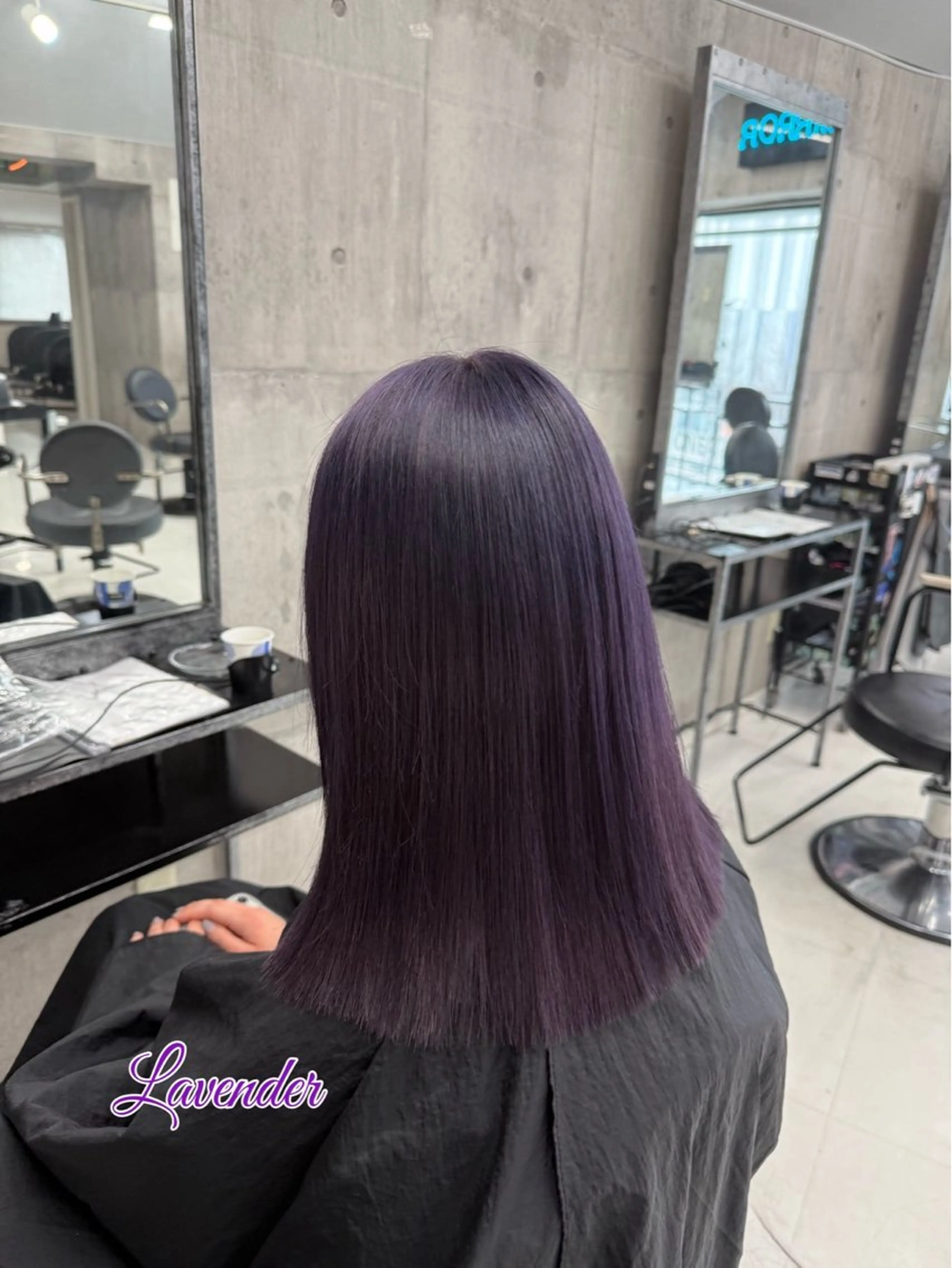 セミロング カラー メンズ メンズバレイヤージュ メンズブリーチ メンズハイライト メンズハイトーン メンズインナーカラー ヘアカラー トリートメント ☁️かずき☁️青.紫 推し活カラー💫のヘアスタイル
