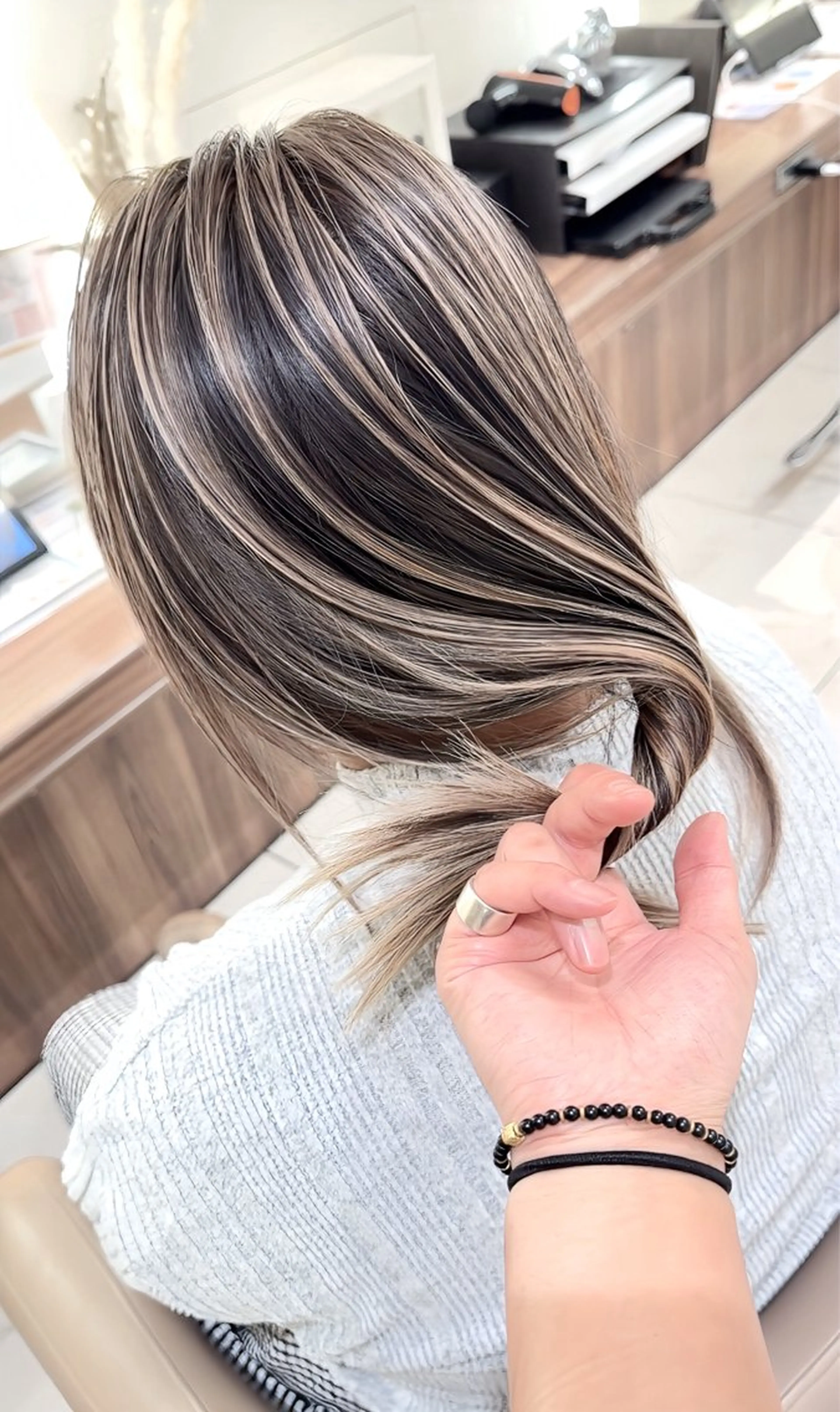 セミロング カラー 髪質改善 カット ヘアカラー トリートメント 山崎俊輔/髪質改善 /バレイヤージュのヘアスタイル