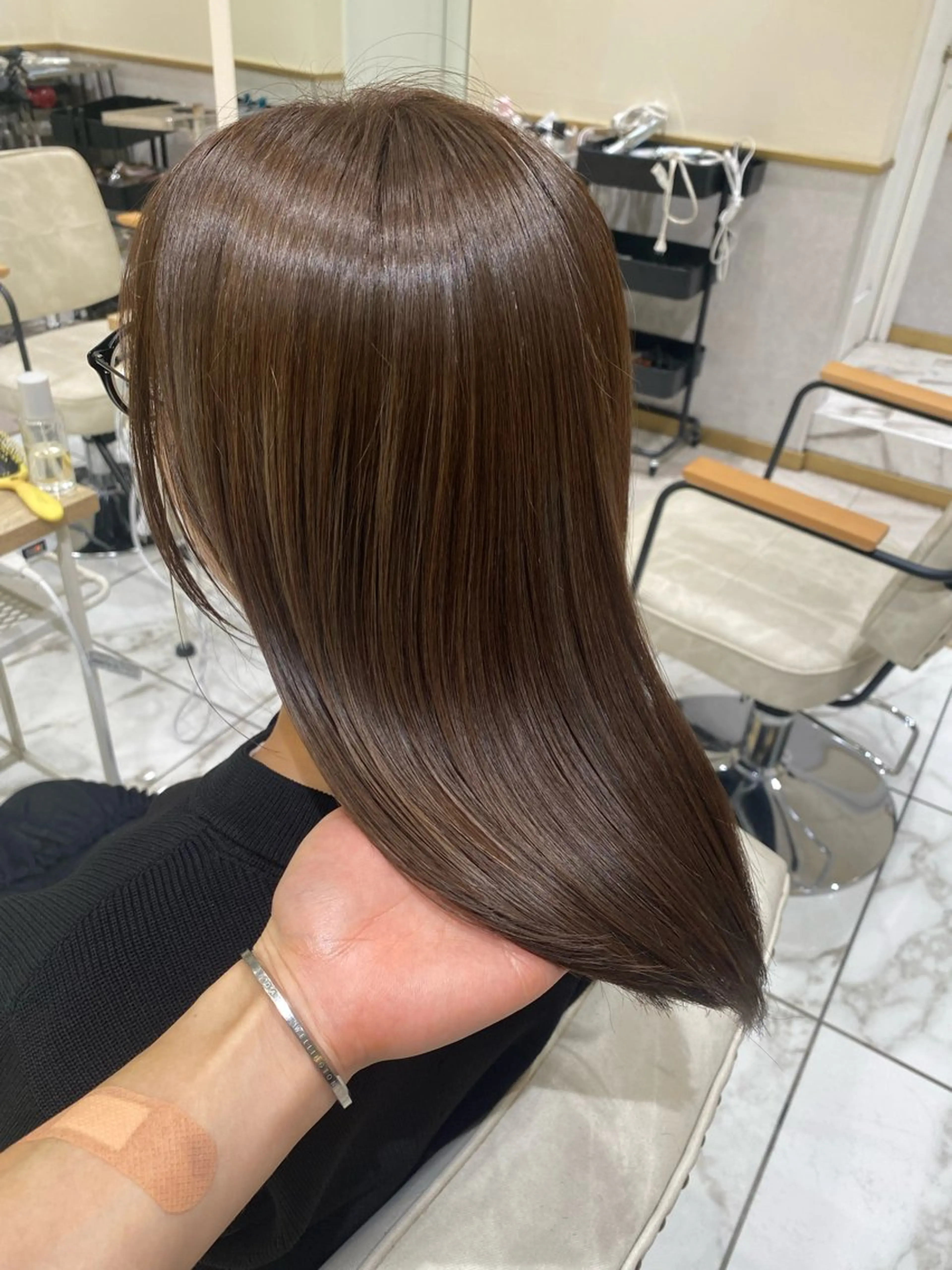 ミディアム カラー カット ヘアカラー トリートメント hina☺︎ 髪質改善/ストレートのヘアスタイル