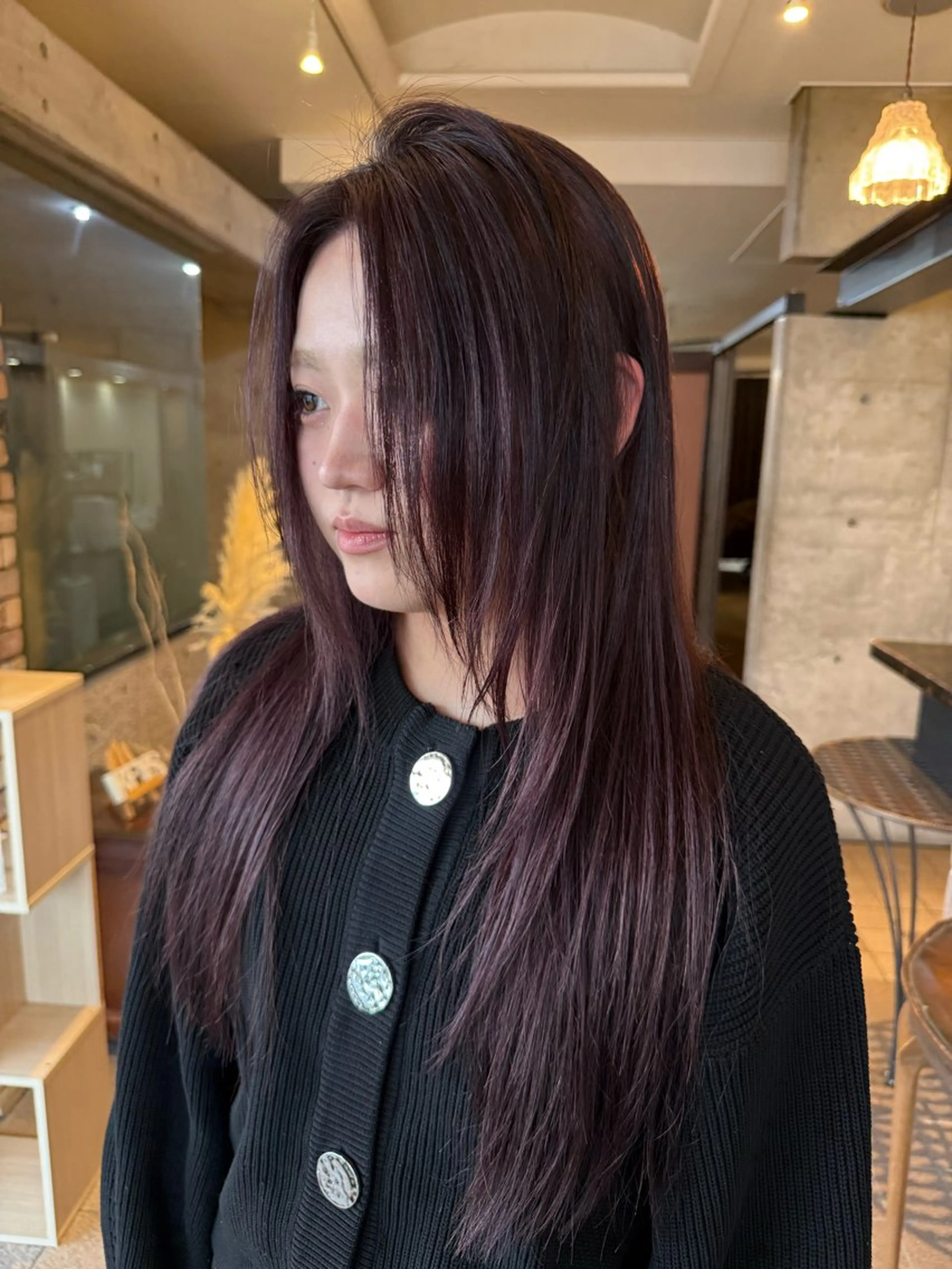 ロング カラー ブリーチ 只野 真衣のヘアスタイル