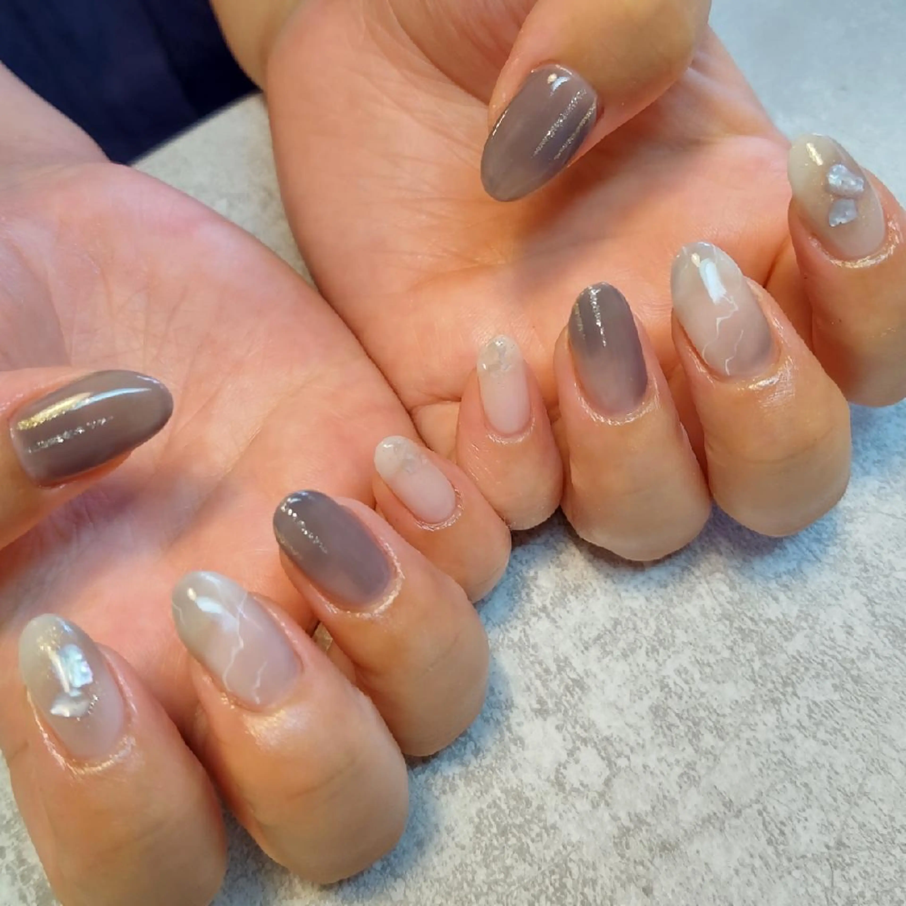 ネイル ニュアンスネイル ジェヌインネイル 河内のネイルデザイン