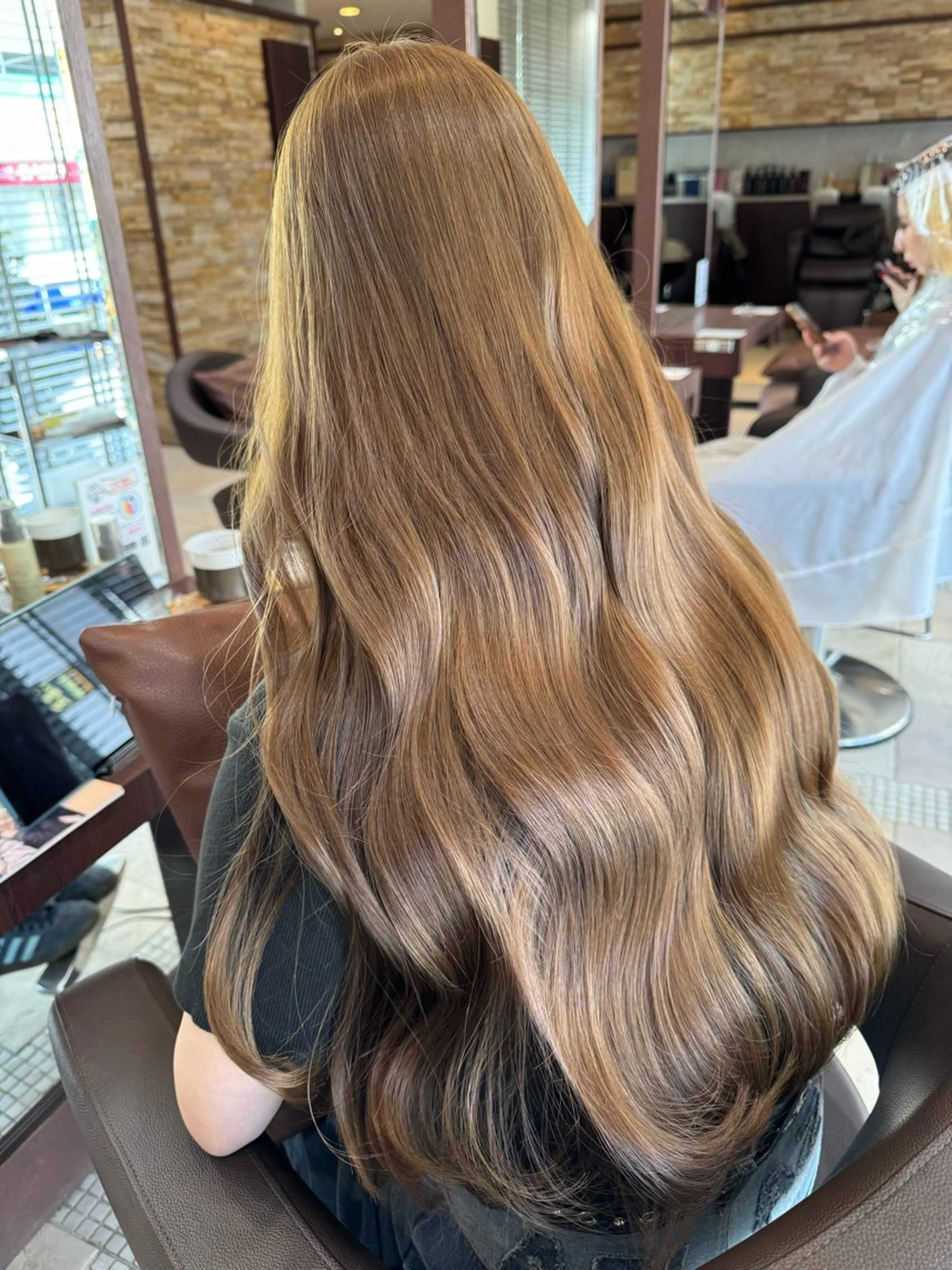 ロング カラー ベージュカラー ブリーチ 透明感カラー ダブルカラー ミルクティーベージュ akane 🌼韓国スタイル🌼のヘアスタイル